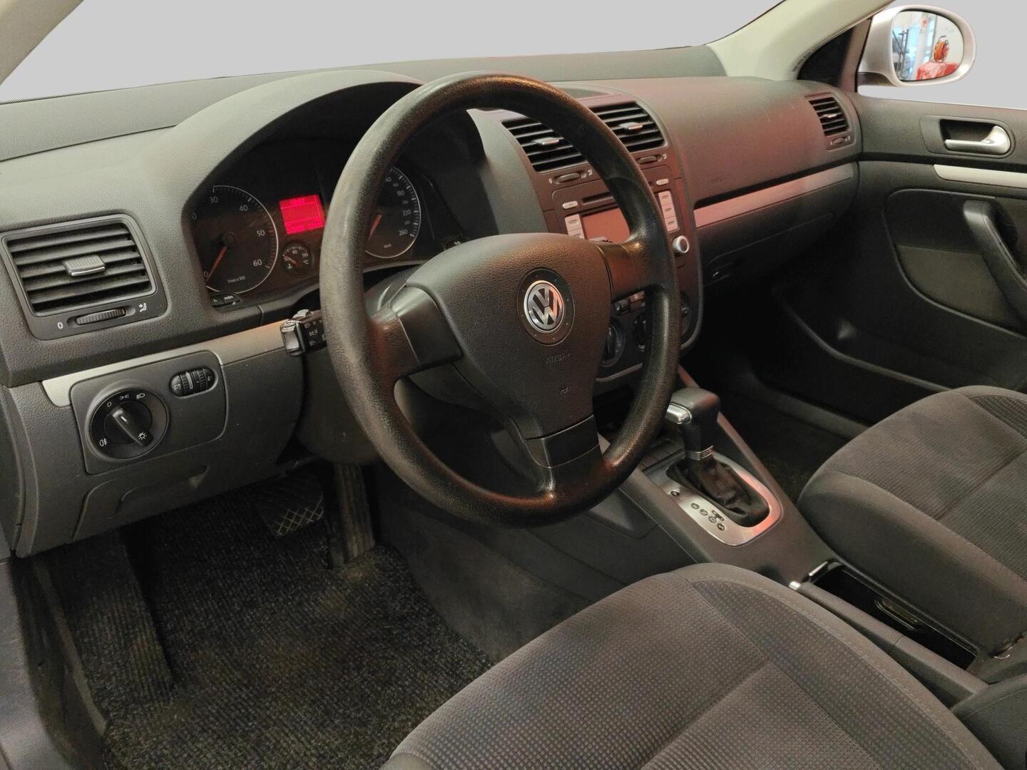 VOLKSWAGEN Jetta 2006