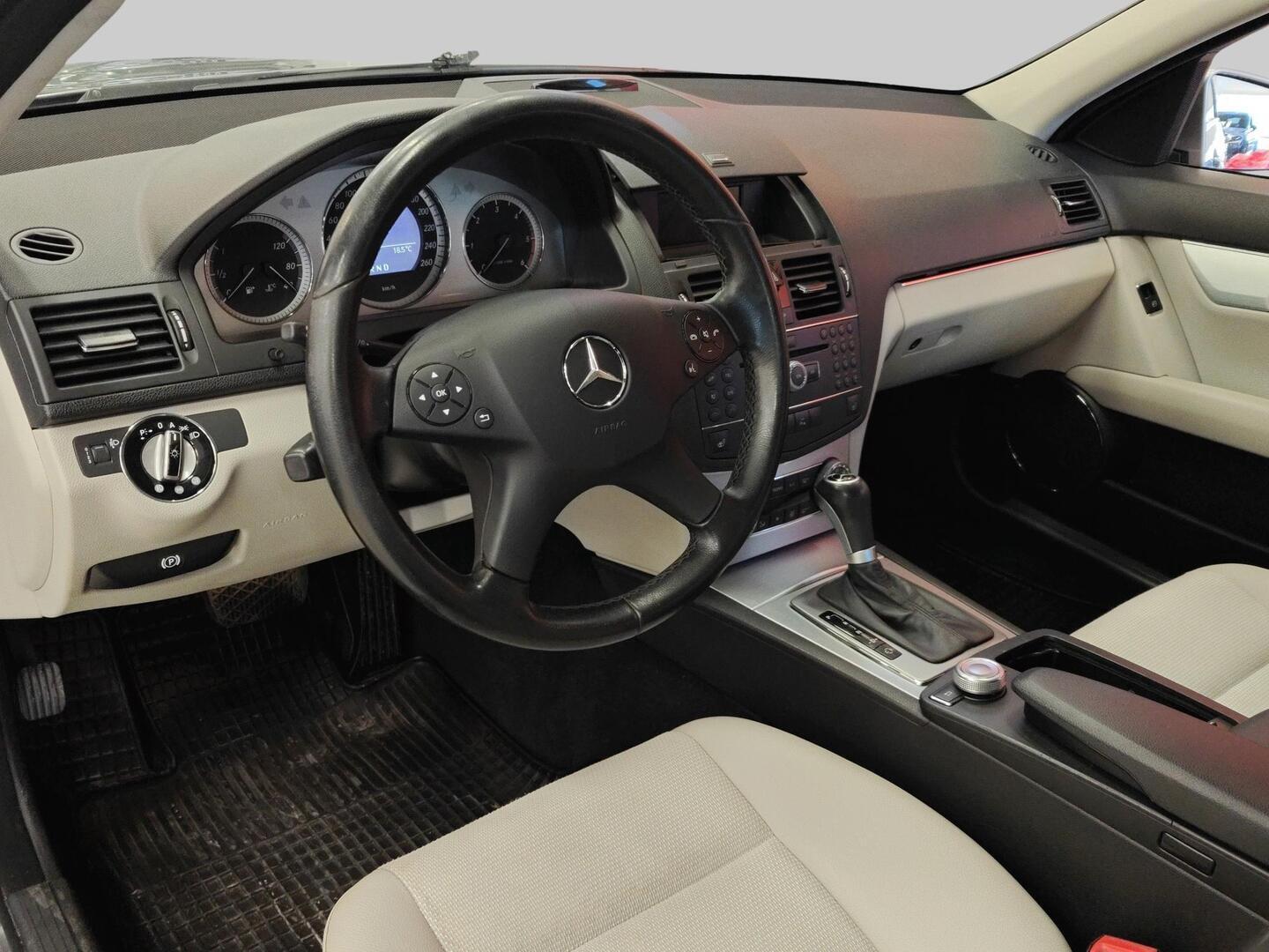 MERCEDES-BENZ C 2009
