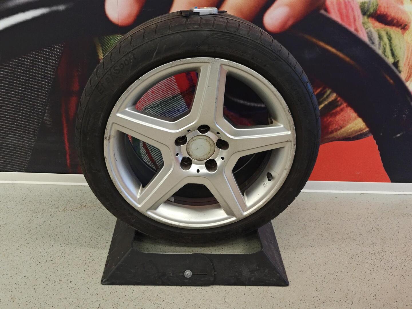 MERCEDES-BENZ C 2009