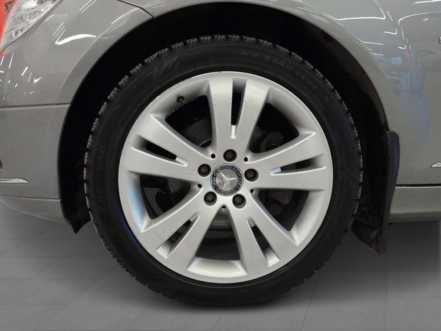 MERCEDES-BENZ C 2009