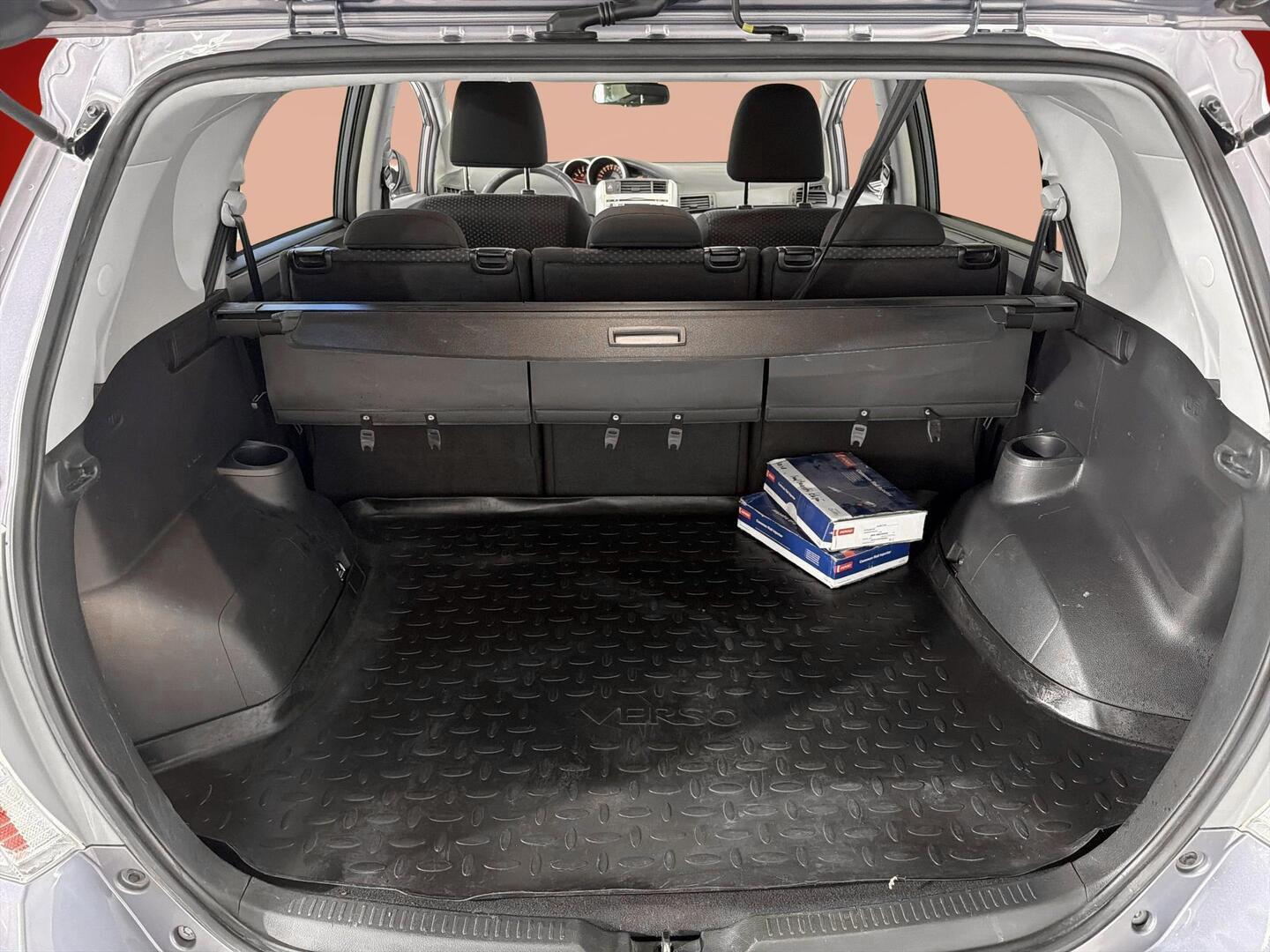 TOYOTA Verso 2011