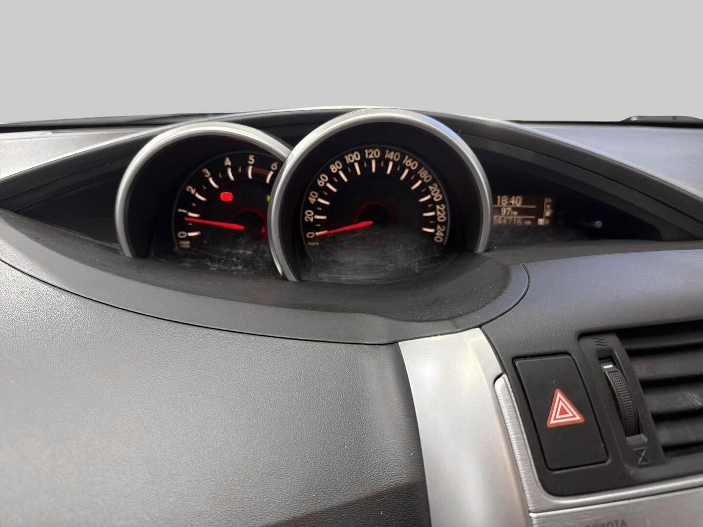 TOYOTA Verso 2011