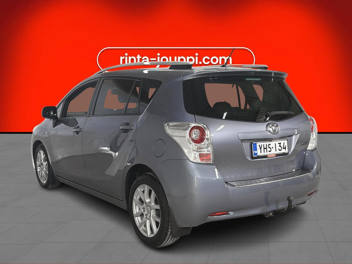 TOYOTA Verso 2011