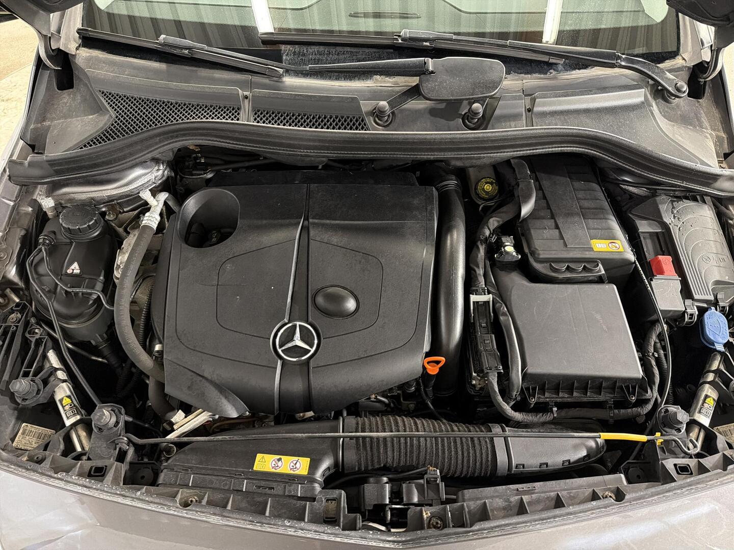 MERCEDES-BENZ B 2013