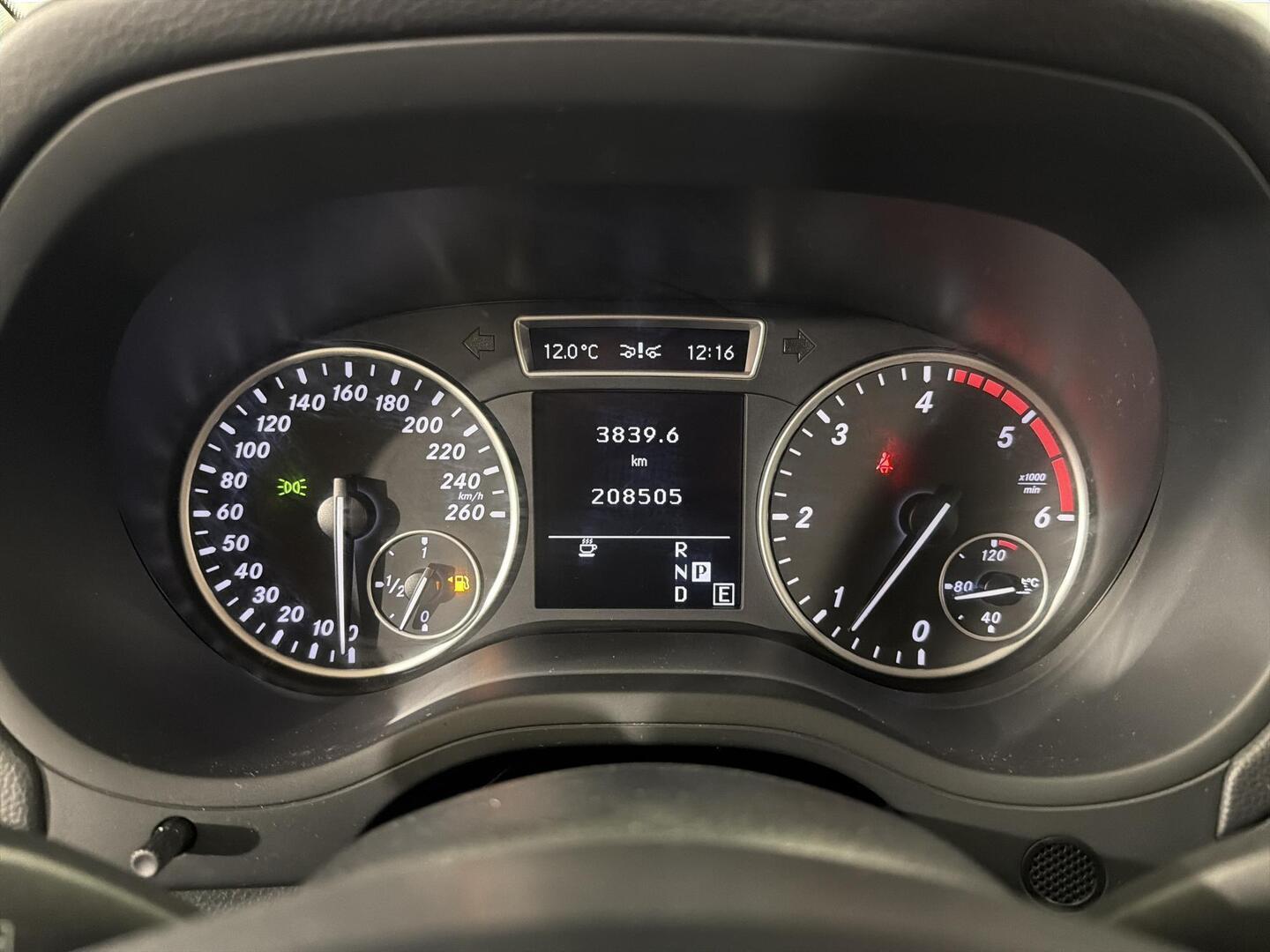 MERCEDES-BENZ B 2013