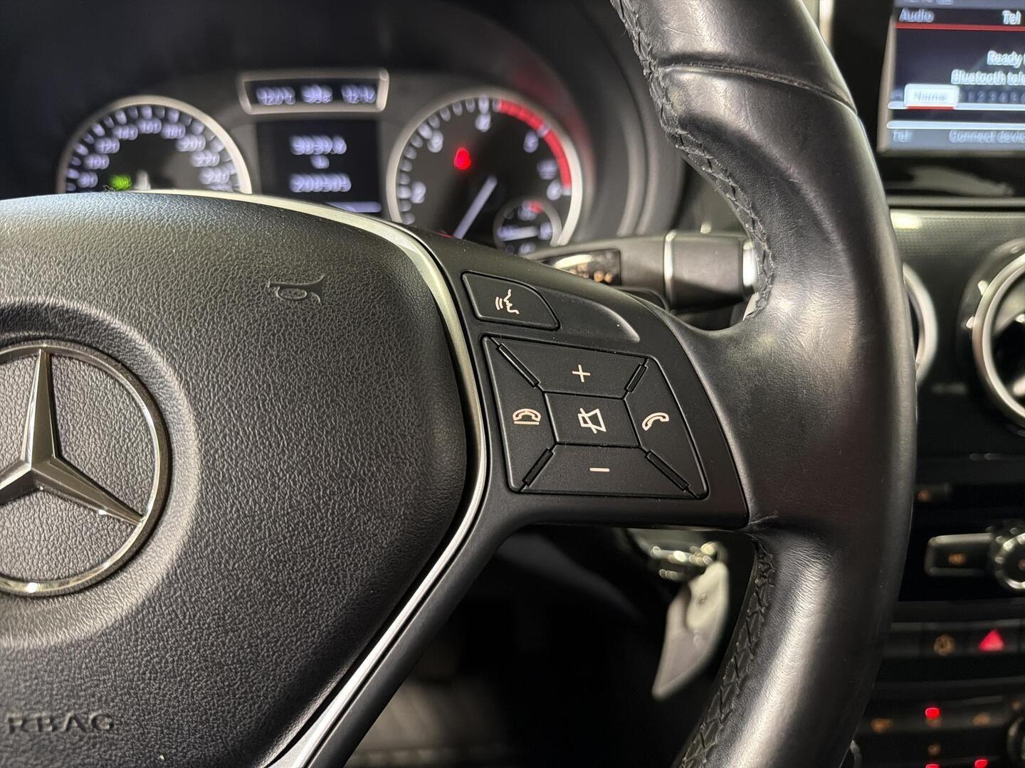 MERCEDES-BENZ B 2013