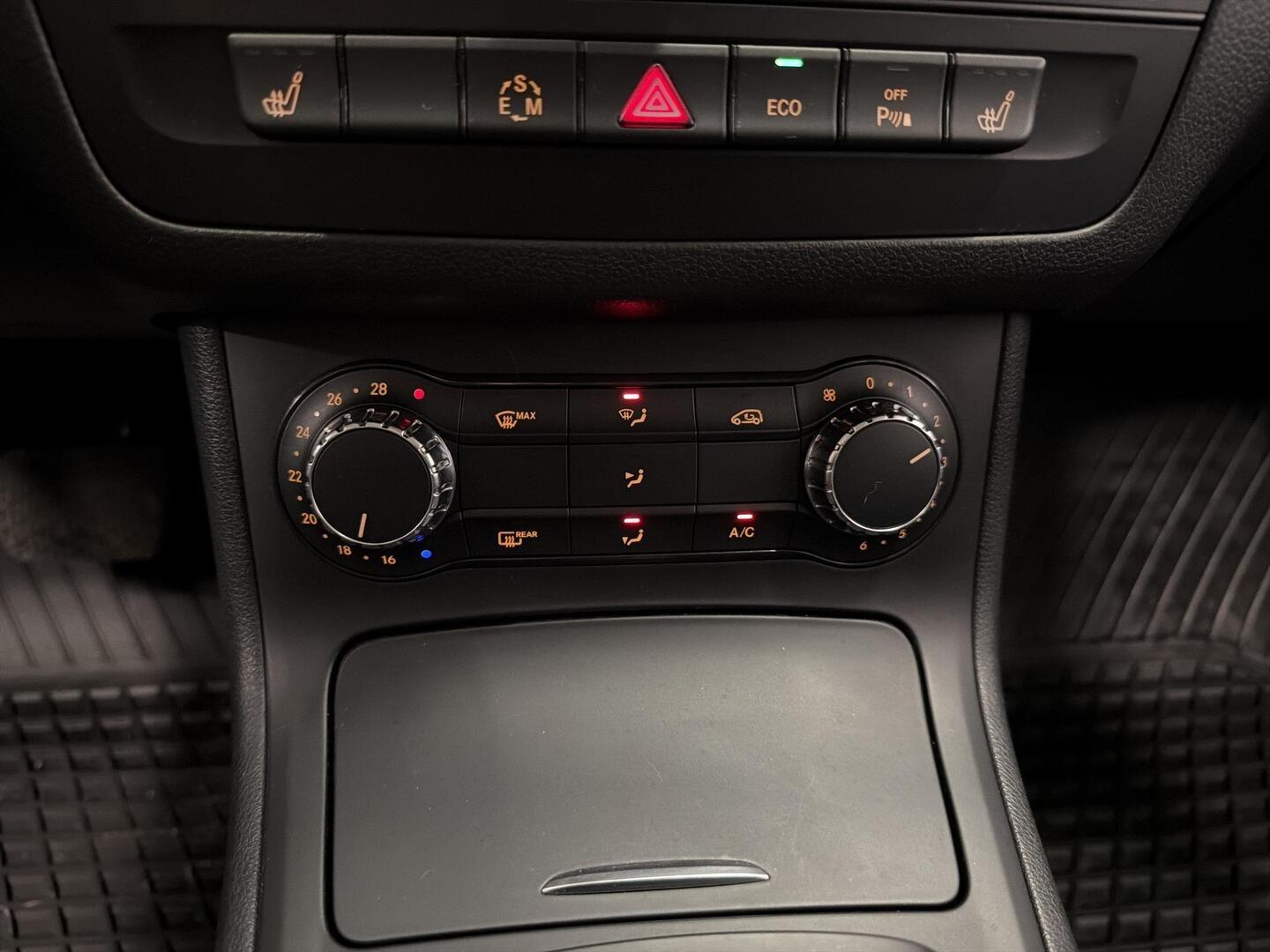 MERCEDES-BENZ B 2013