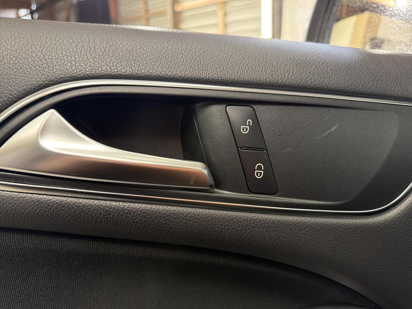 MERCEDES-BENZ B 2013