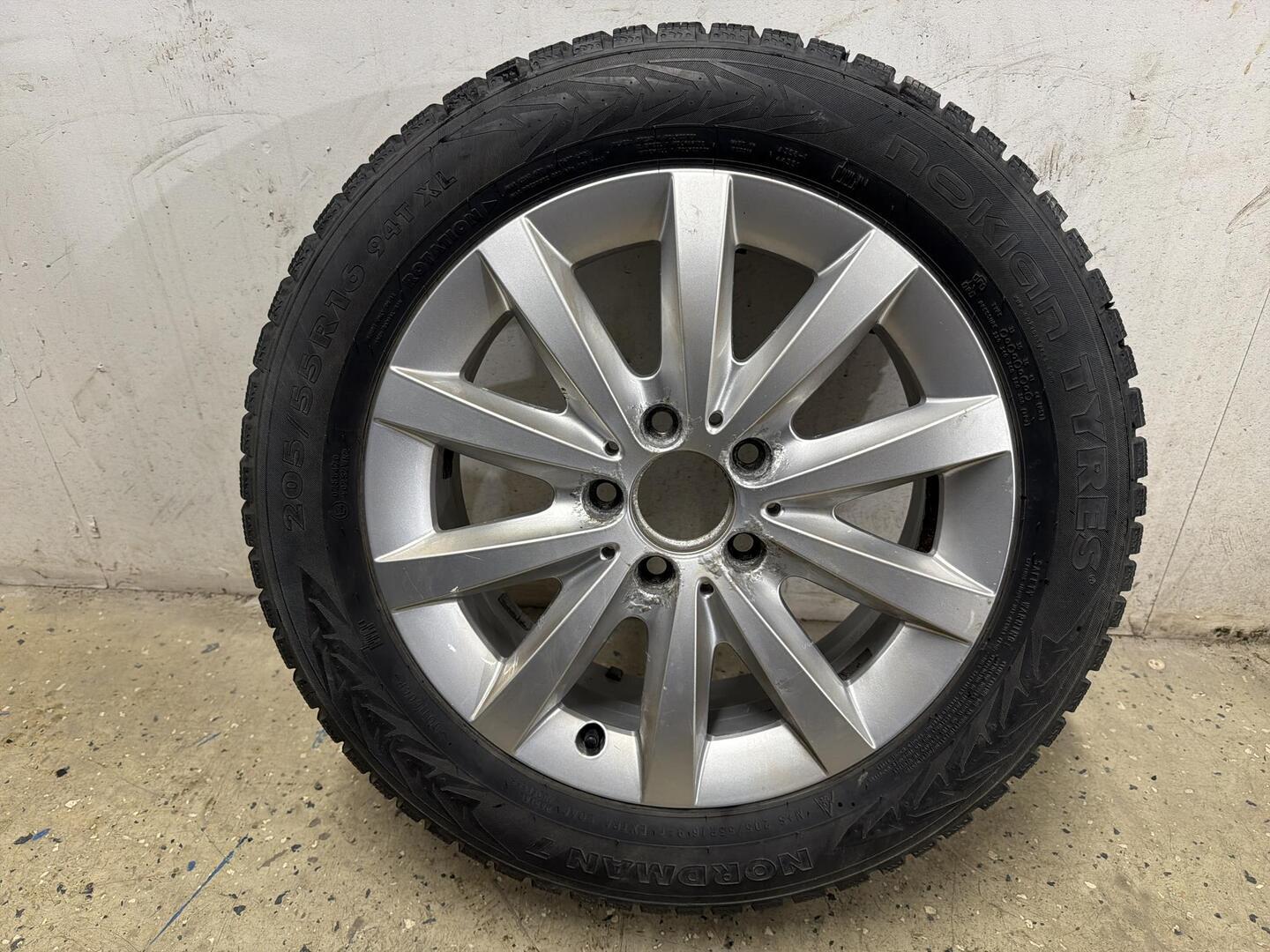 MERCEDES-BENZ B 2013