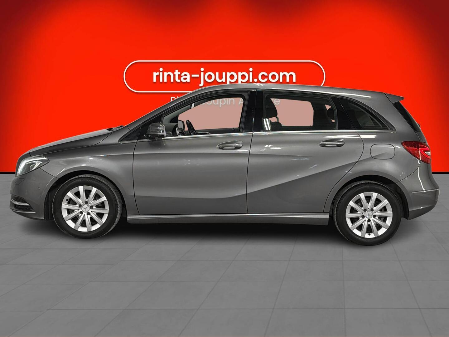 MERCEDES-BENZ B 2013