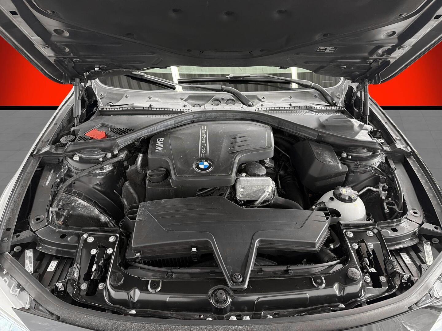BMW 320 2015