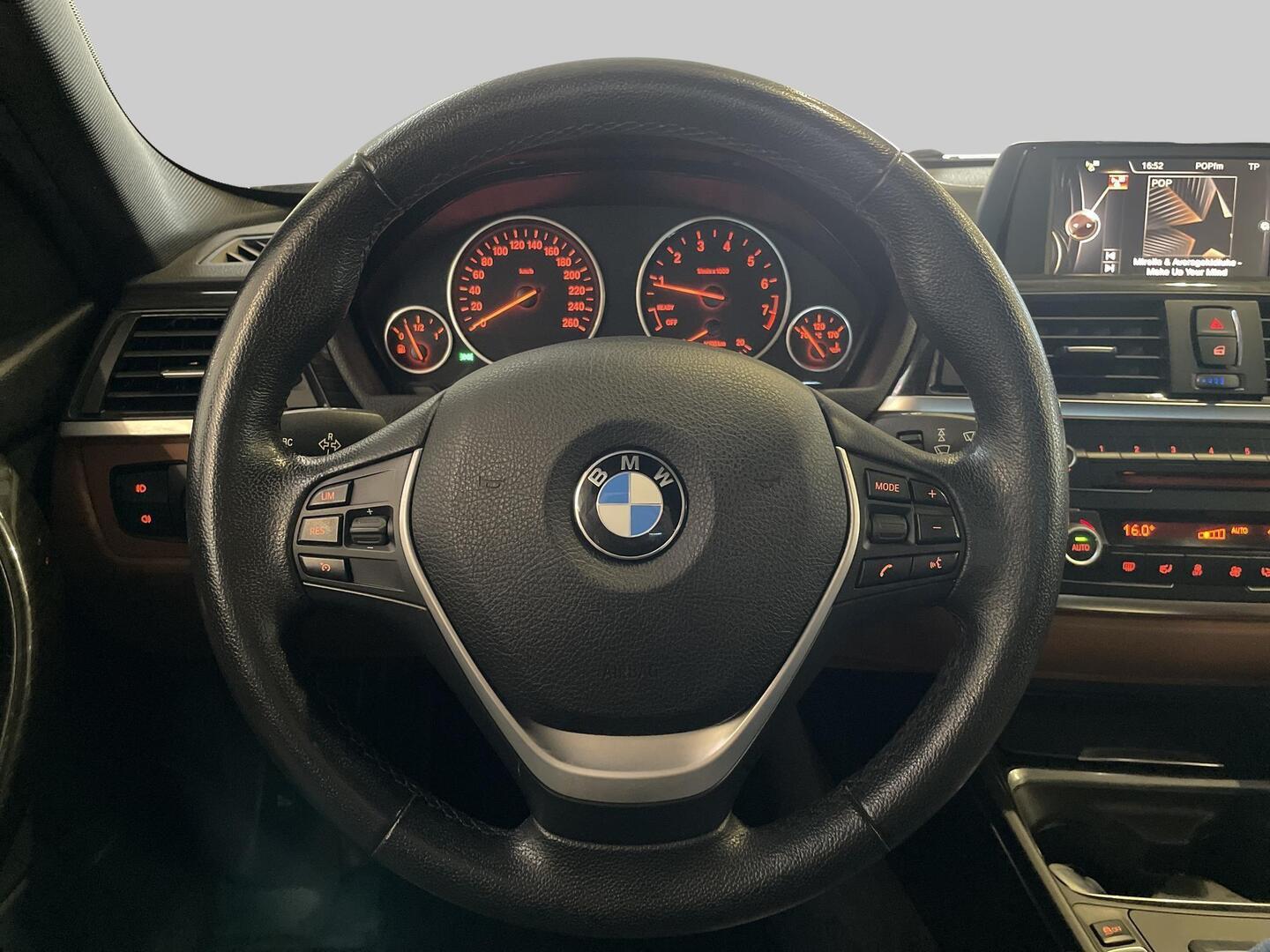 BMW 320 2015