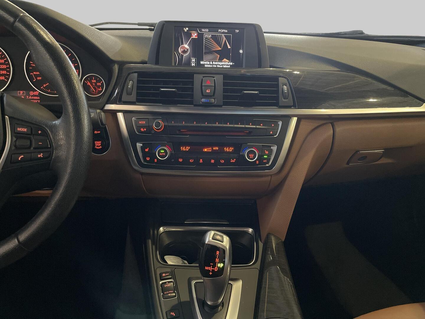 BMW 320 2015