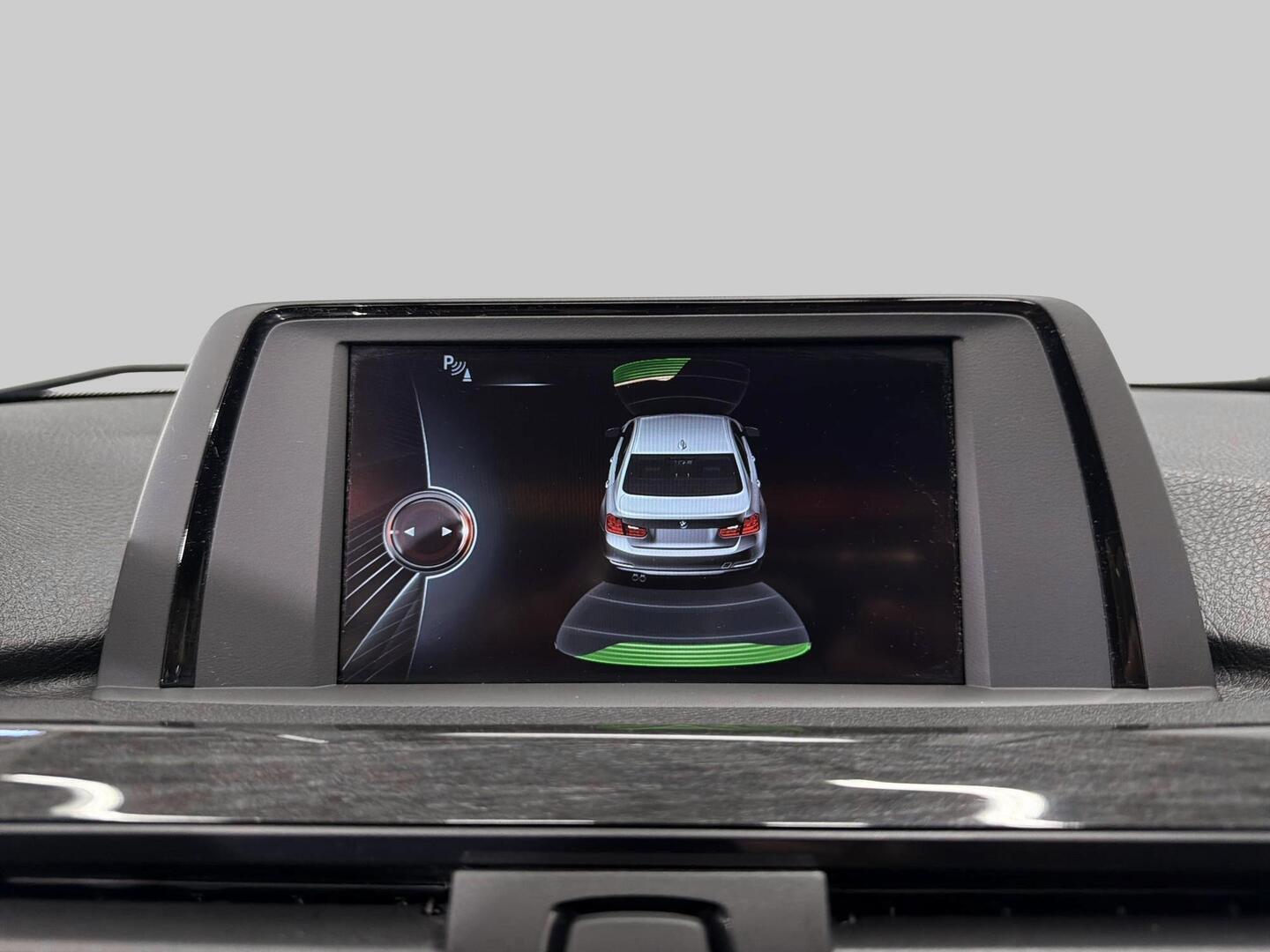 BMW 320 2015