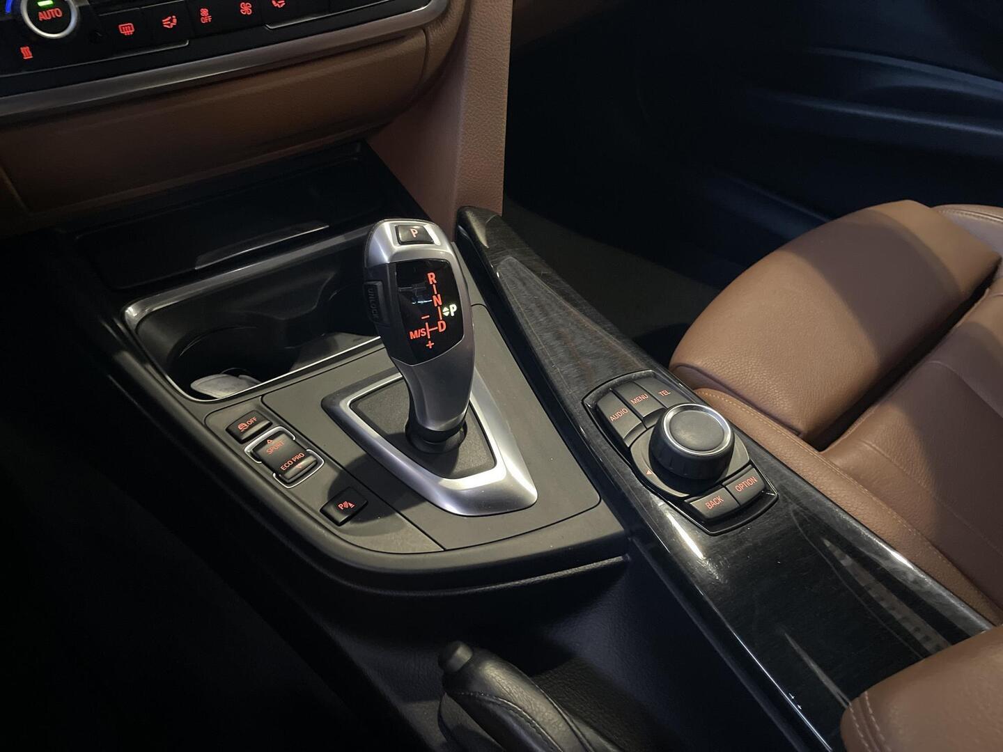 BMW 320 2015