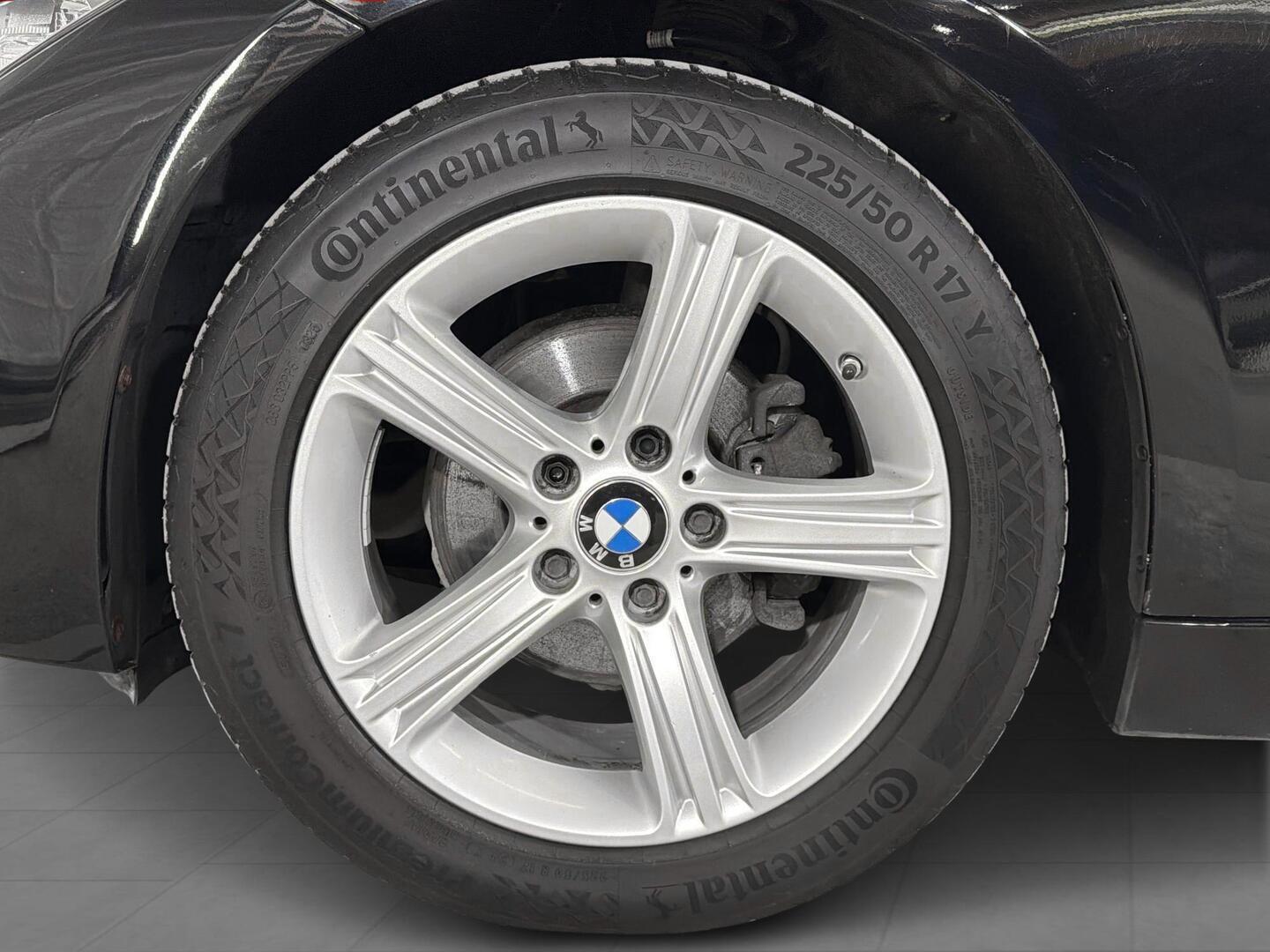 BMW 320 2015