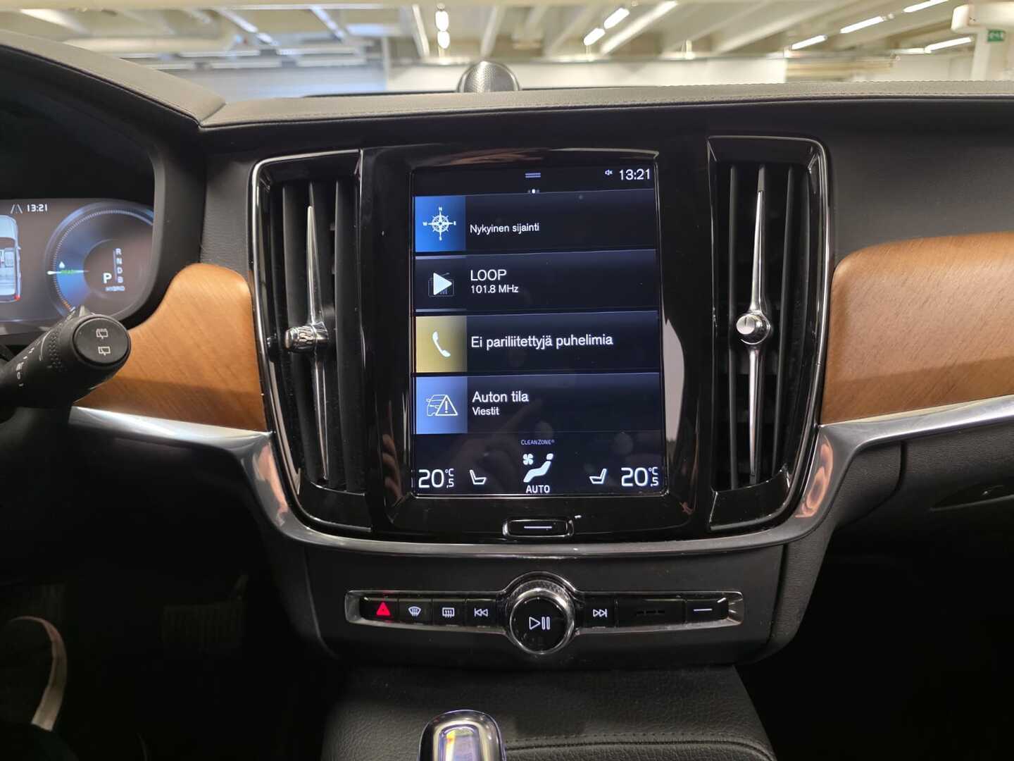 VOLVO V90 2019