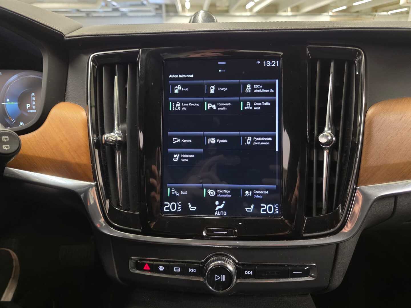 VOLVO V90 2019