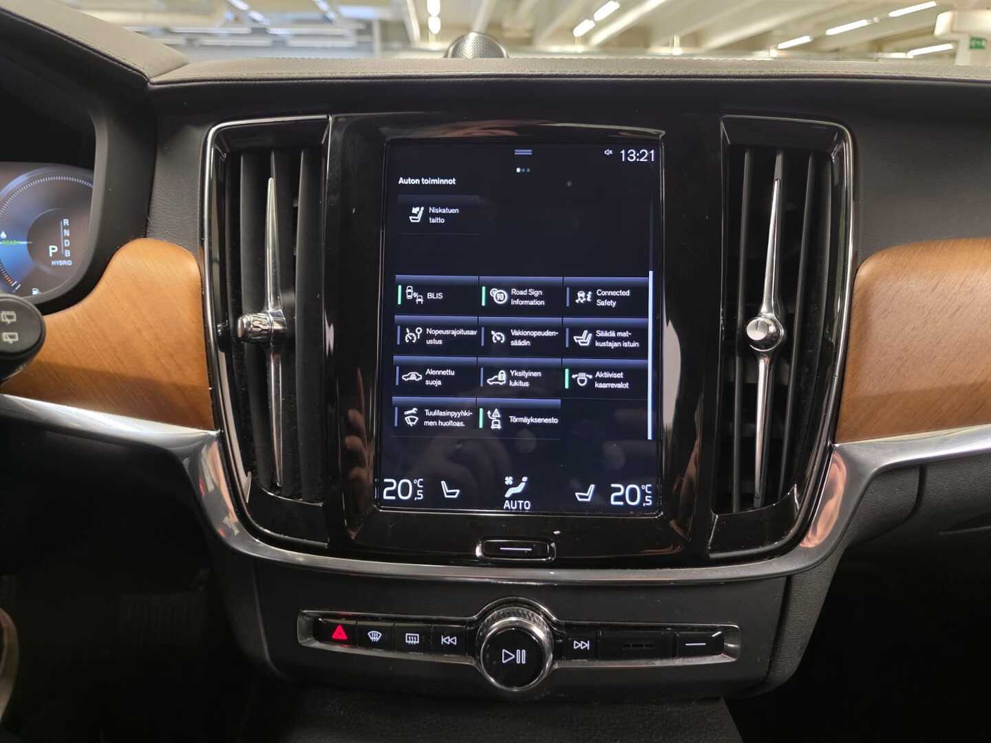 VOLVO V90 2019