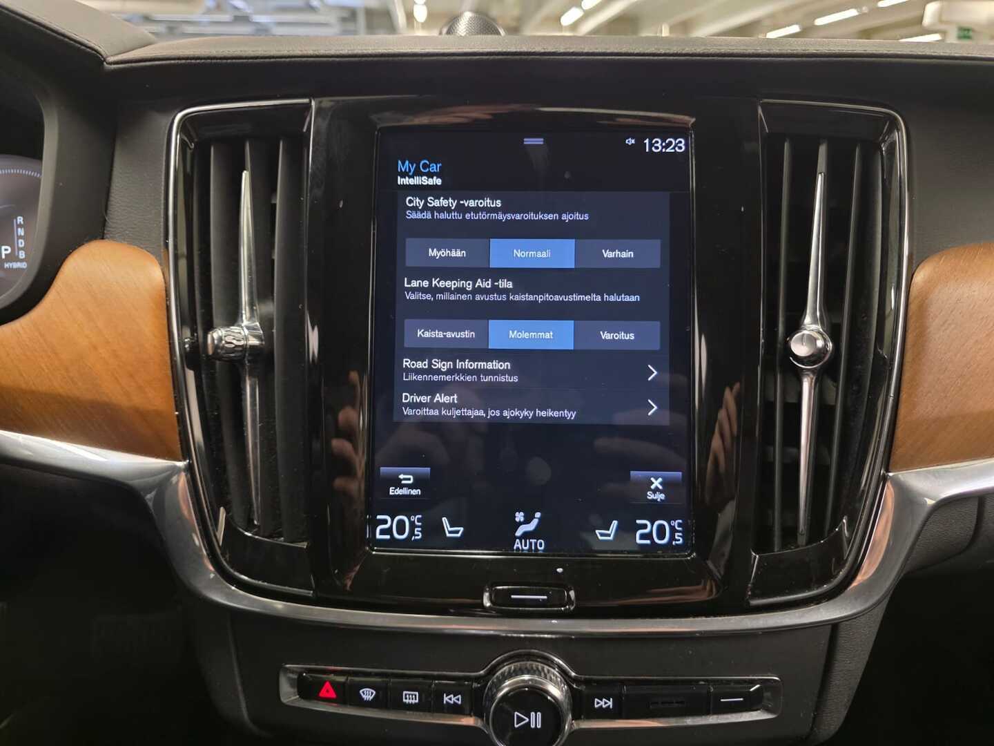 VOLVO V90 2019