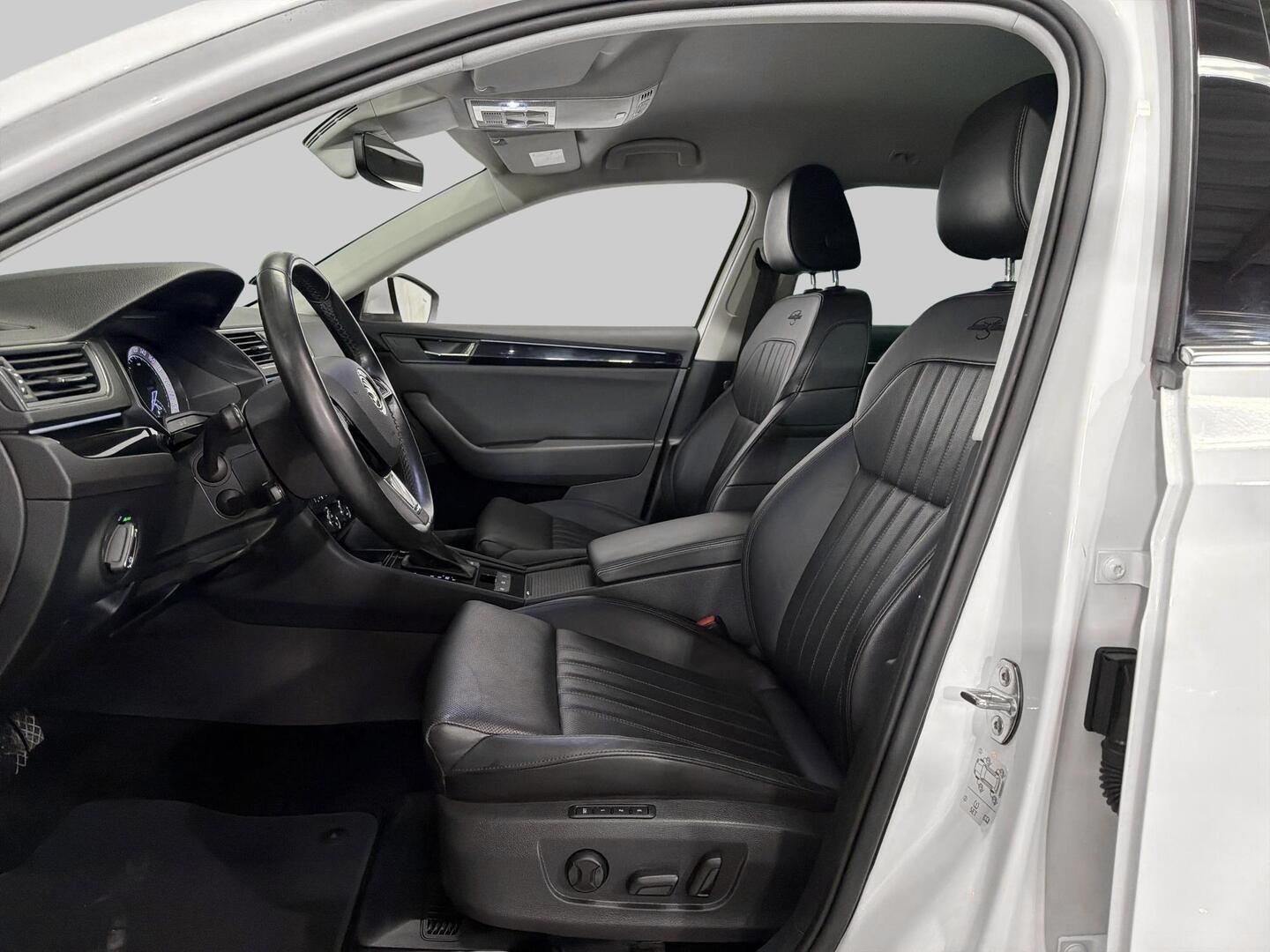 SKODA Superb 2018