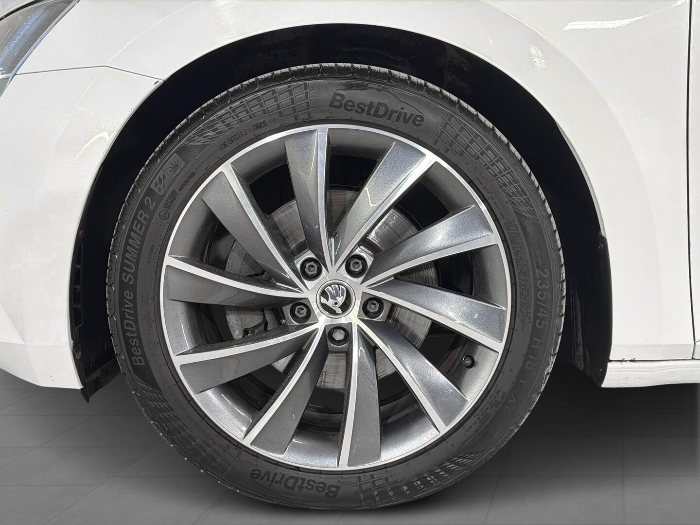 SKODA Superb 2018