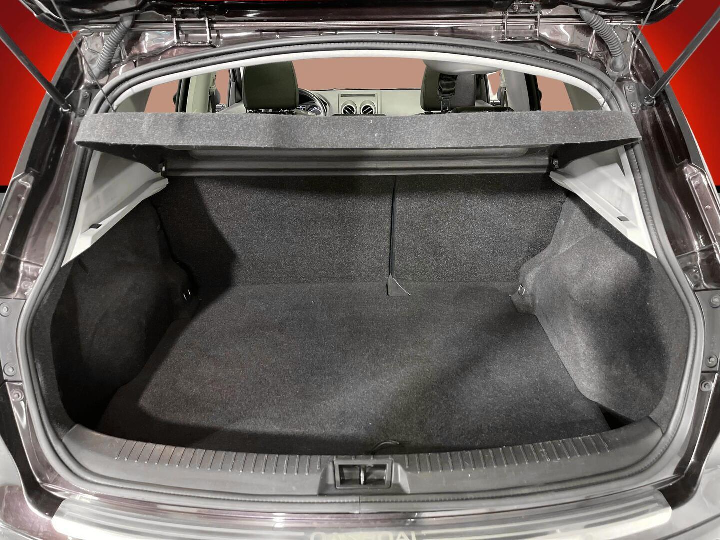 NISSAN Qashqai 2013
