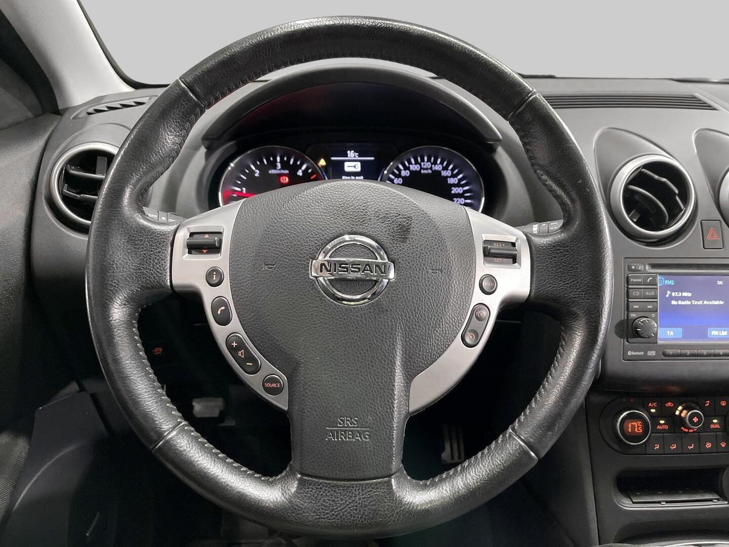 NISSAN Qashqai 2013