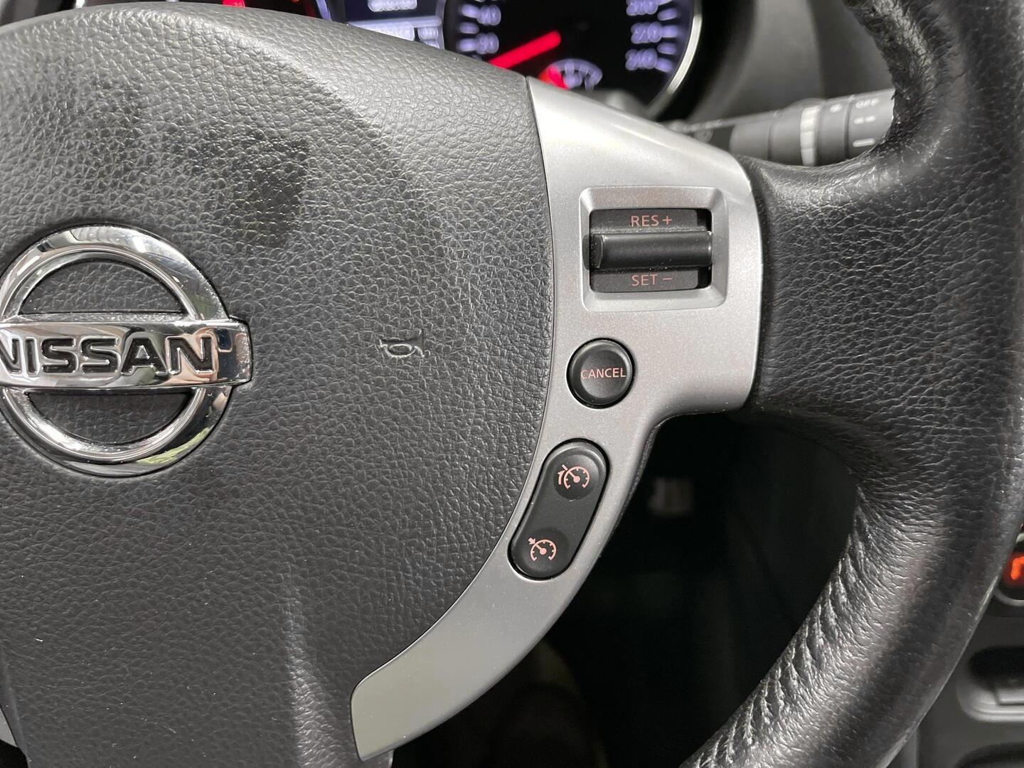 NISSAN Qashqai 2013
