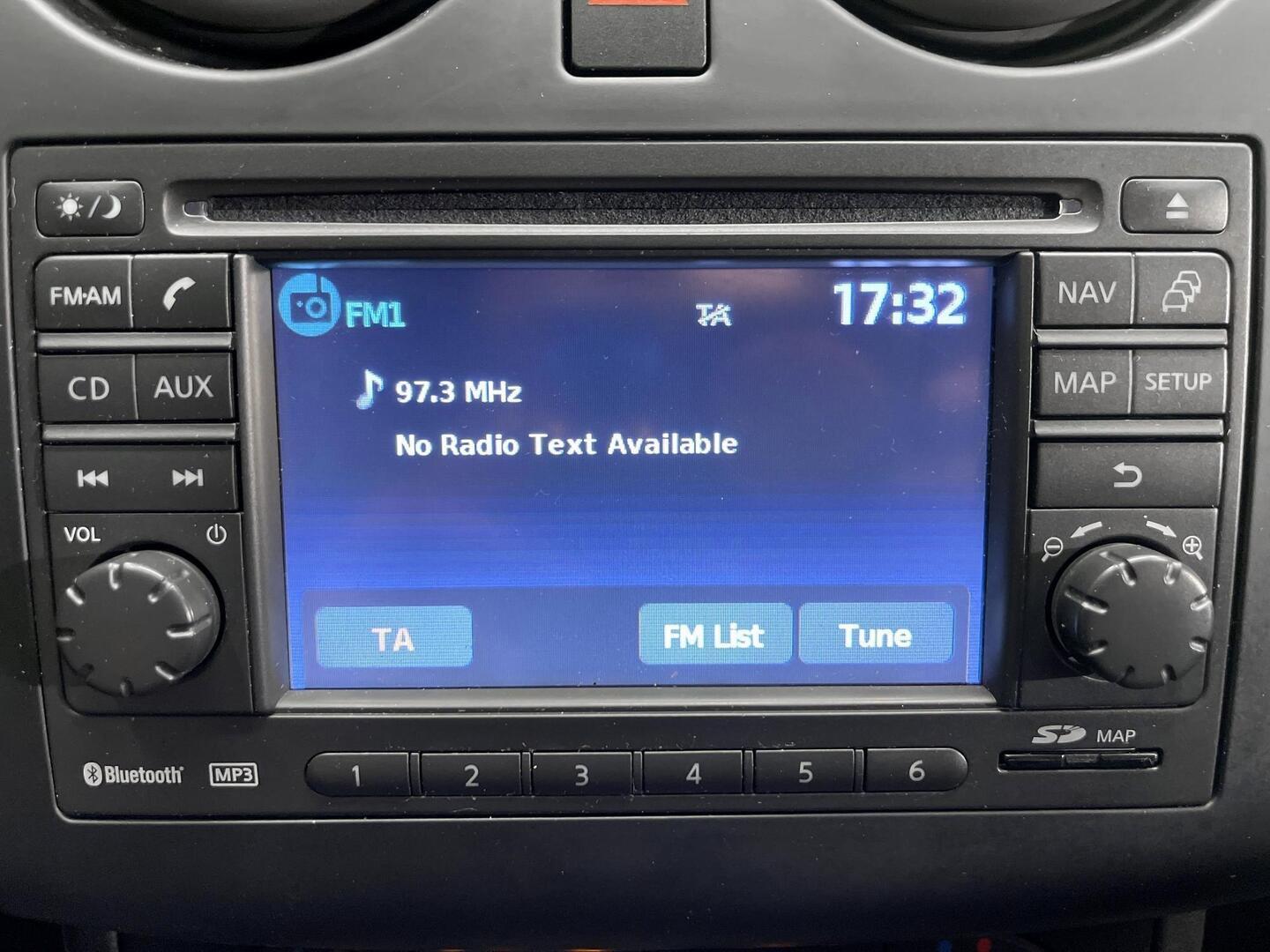 NISSAN Qashqai 2013