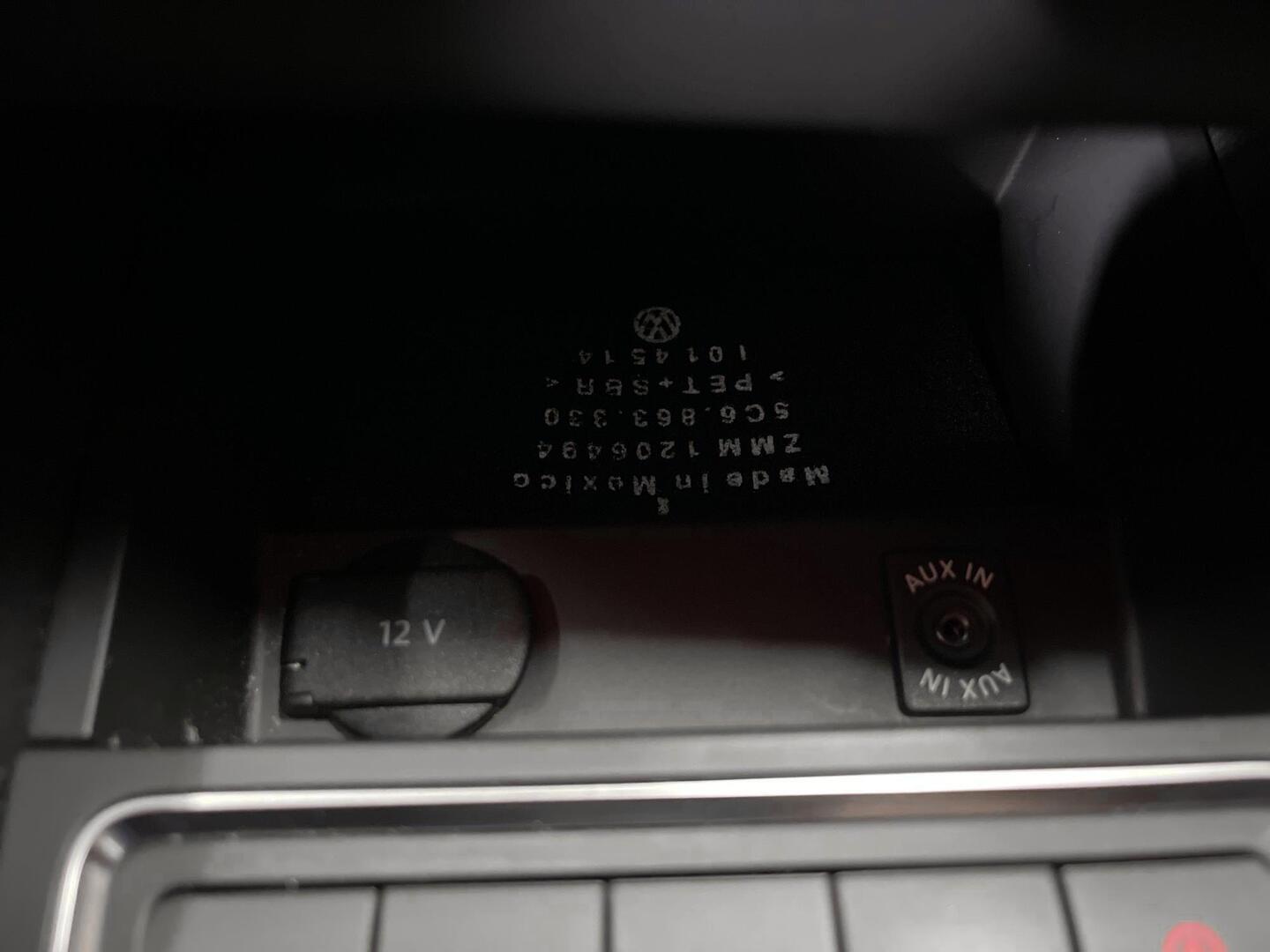 VOLKSWAGEN Jetta 2015