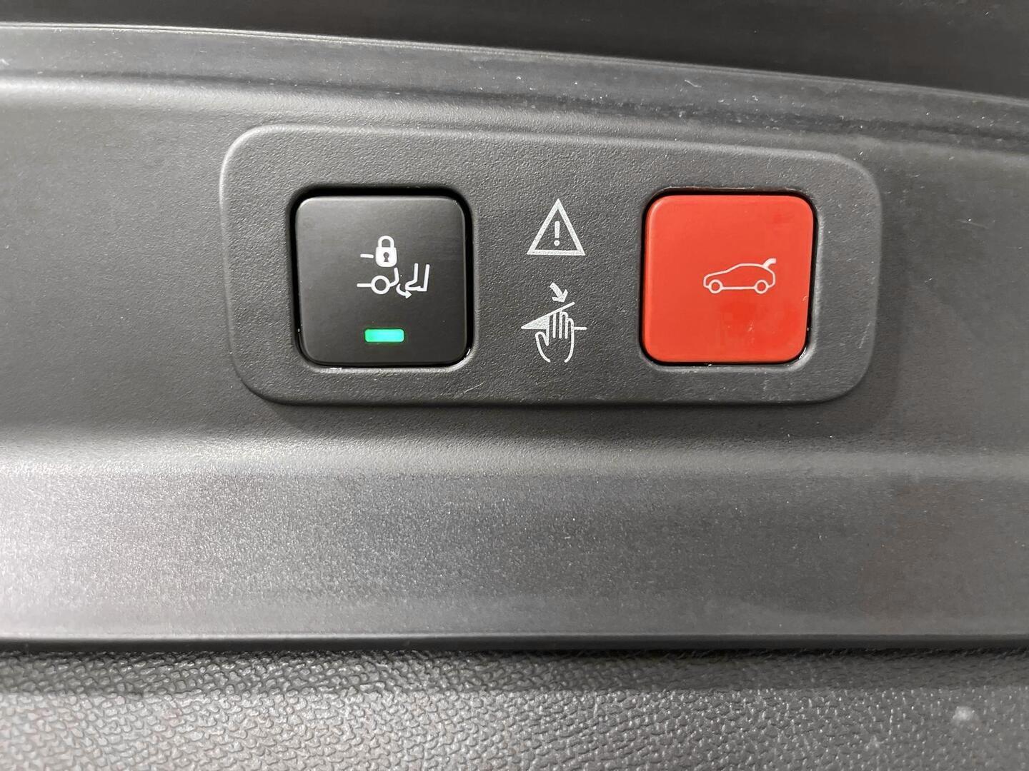 PEUGEOT 5008 2019
