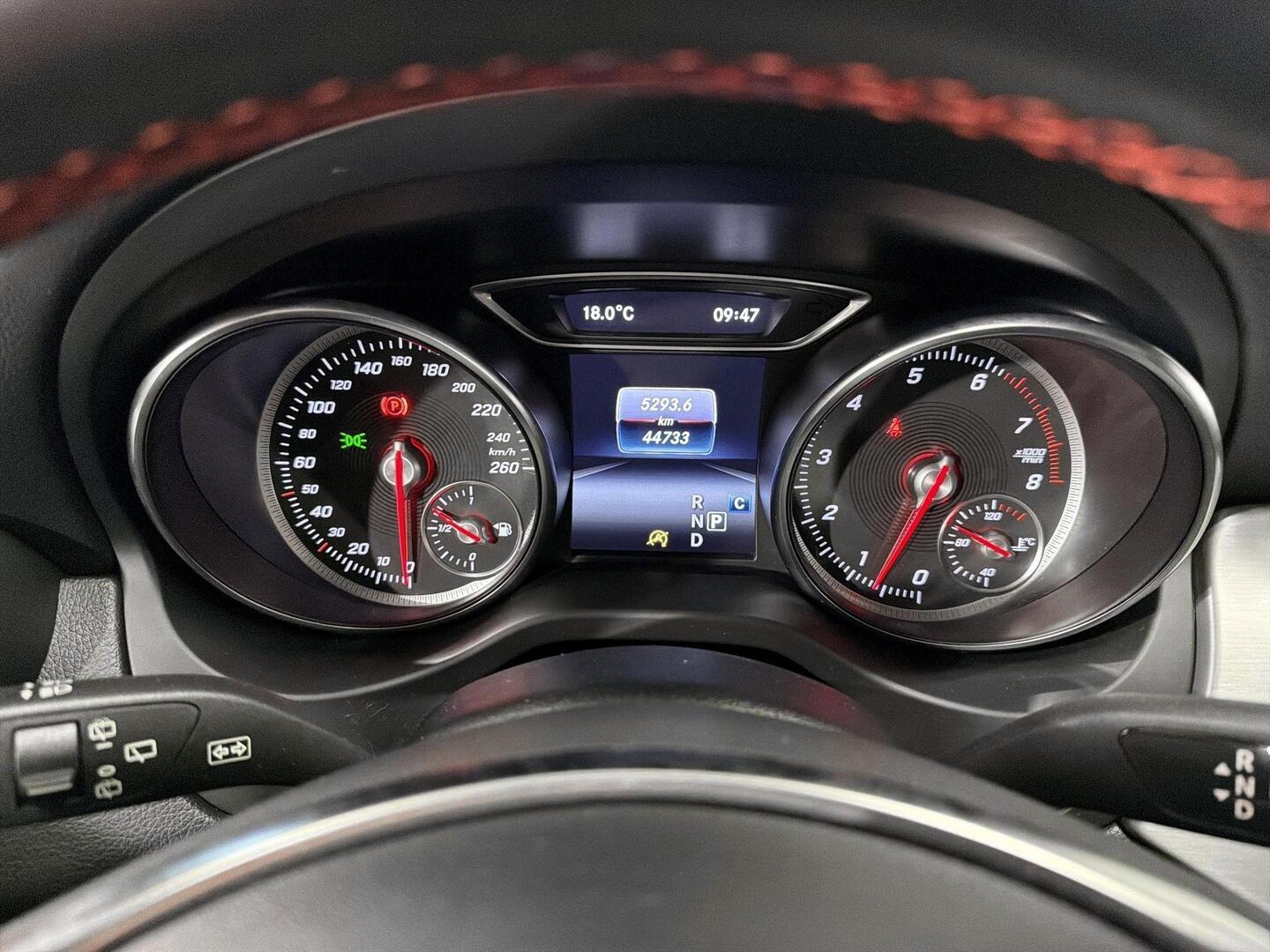 MERCEDES-BENZ GLA 2020