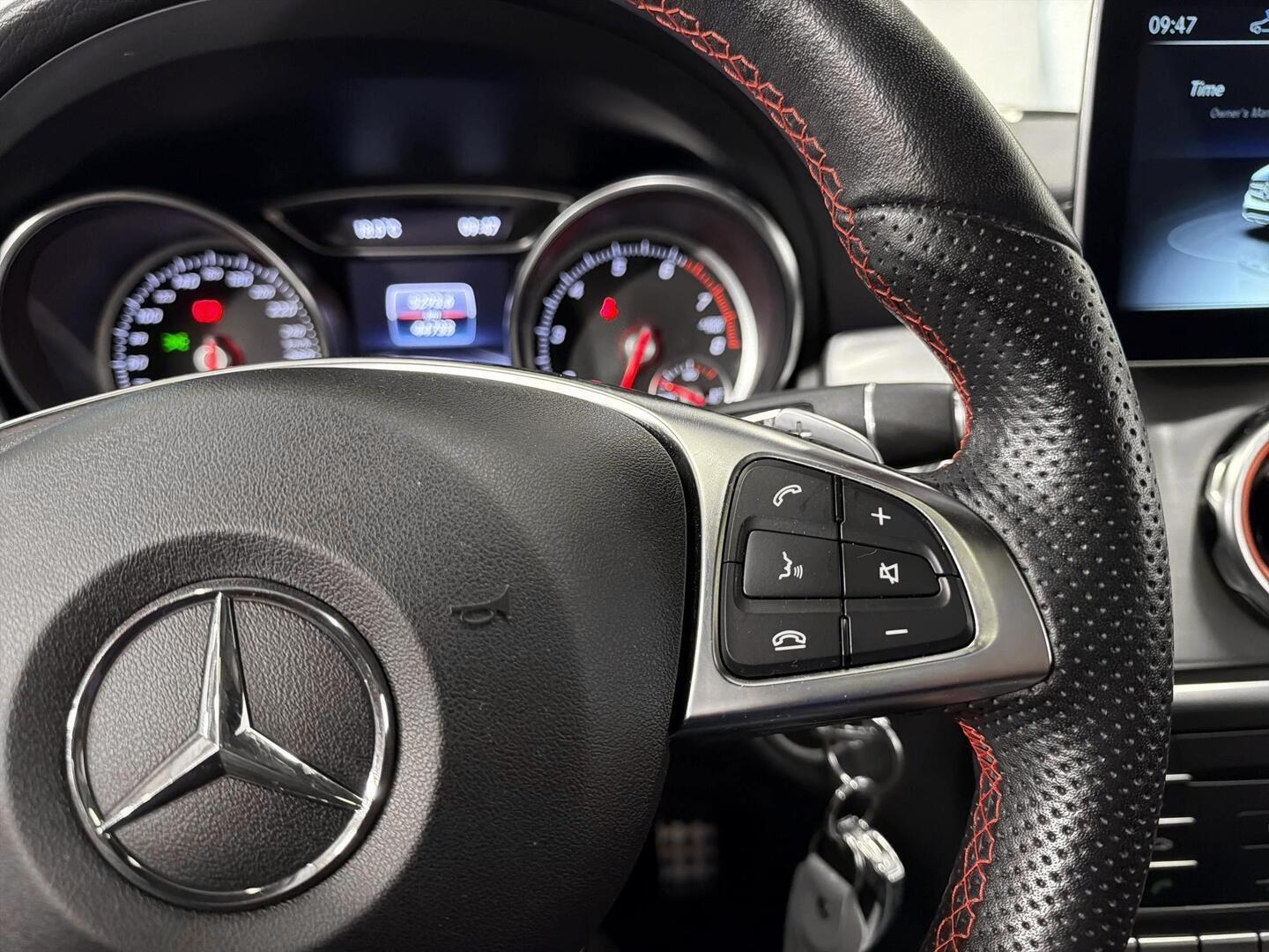 MERCEDES-BENZ GLA 2020