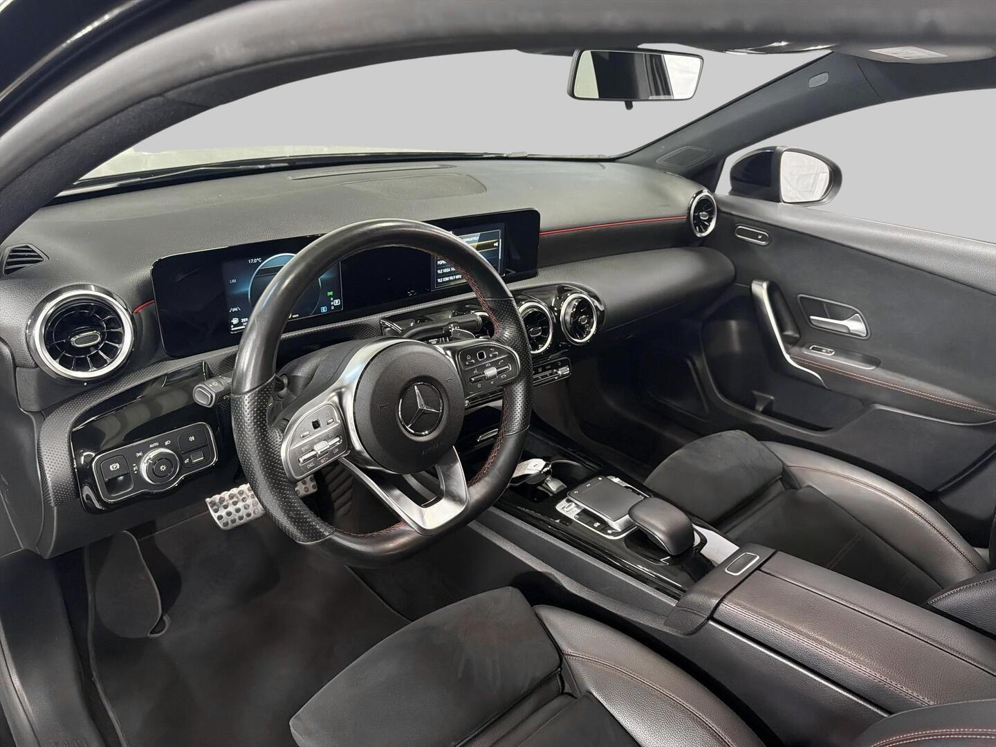 MERCEDES-BENZ A 2019