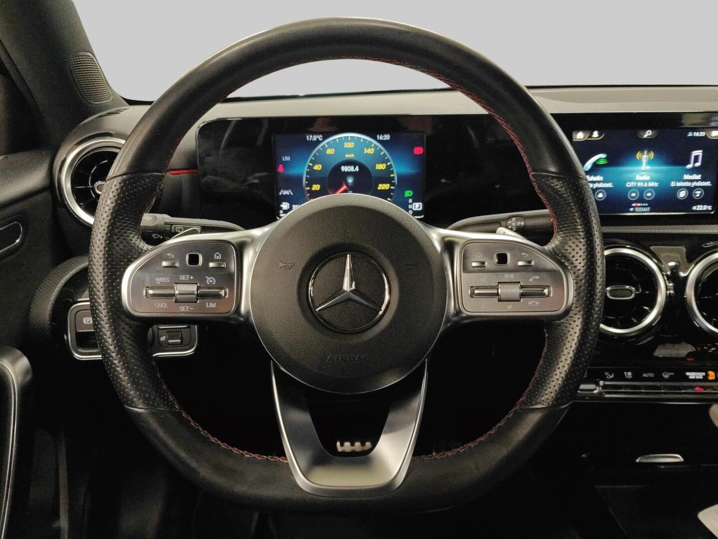 MERCEDES-BENZ A 2019