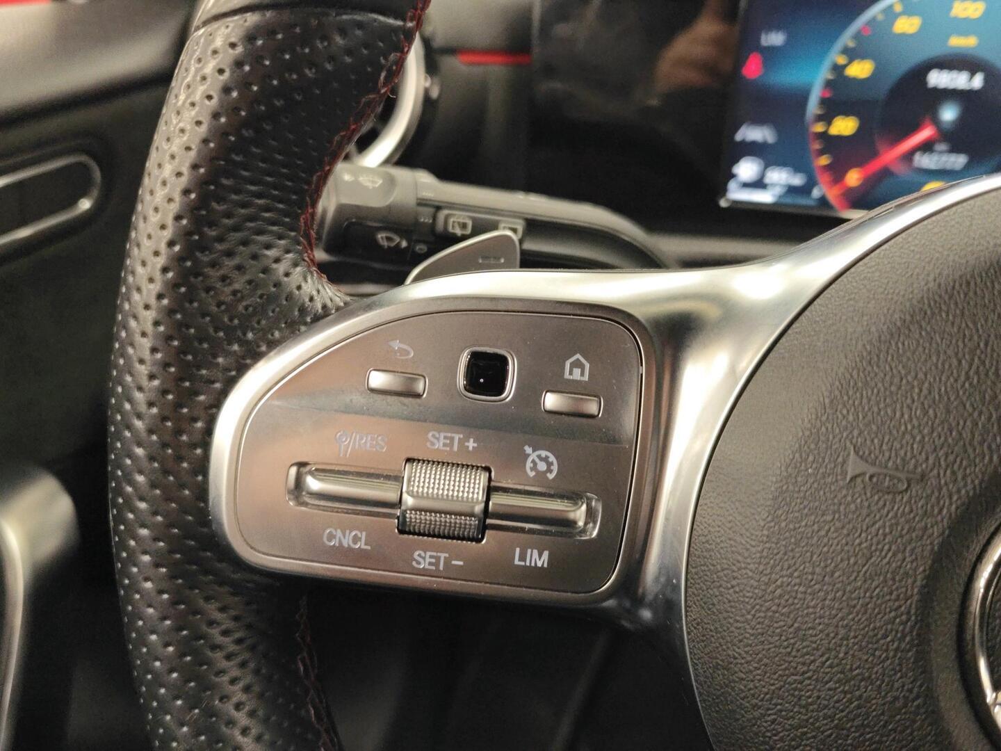 MERCEDES-BENZ A 2019