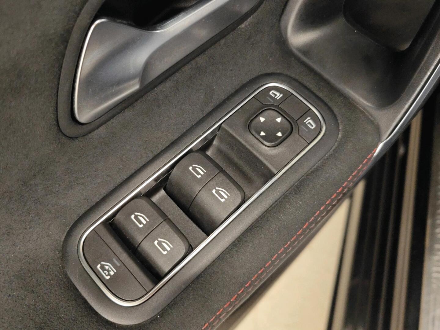 MERCEDES-BENZ A 2019