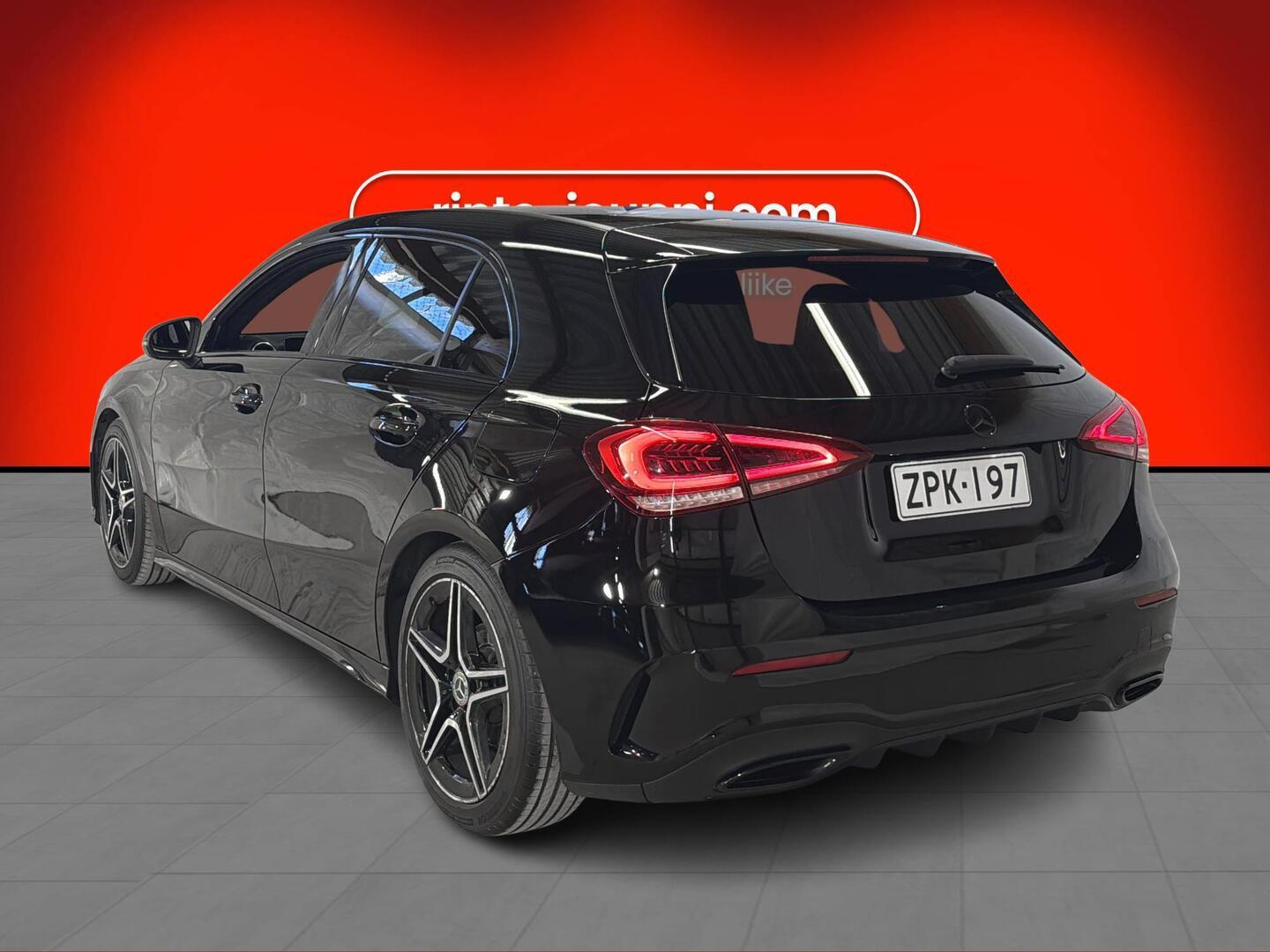 MERCEDES-BENZ A 2019