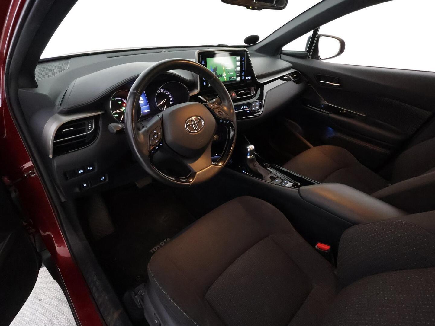 TOYOTA C-HR 2019