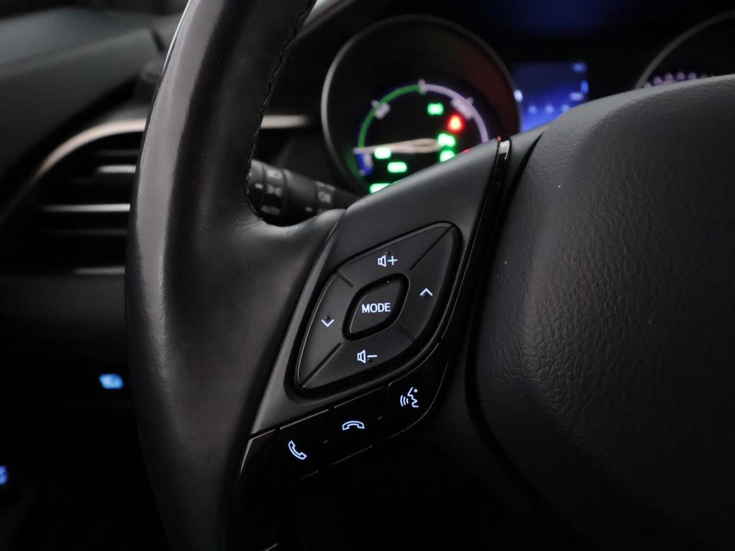 TOYOTA C-HR 2019
