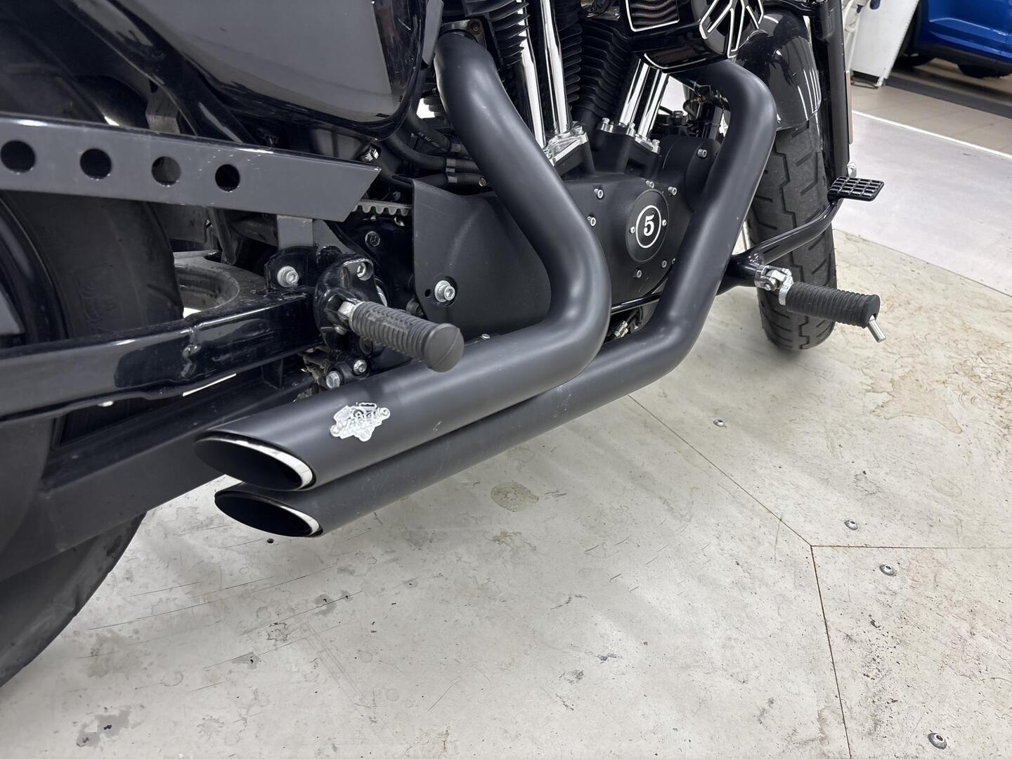 HARLEY-DAVIDSON SPORTSTER 2015