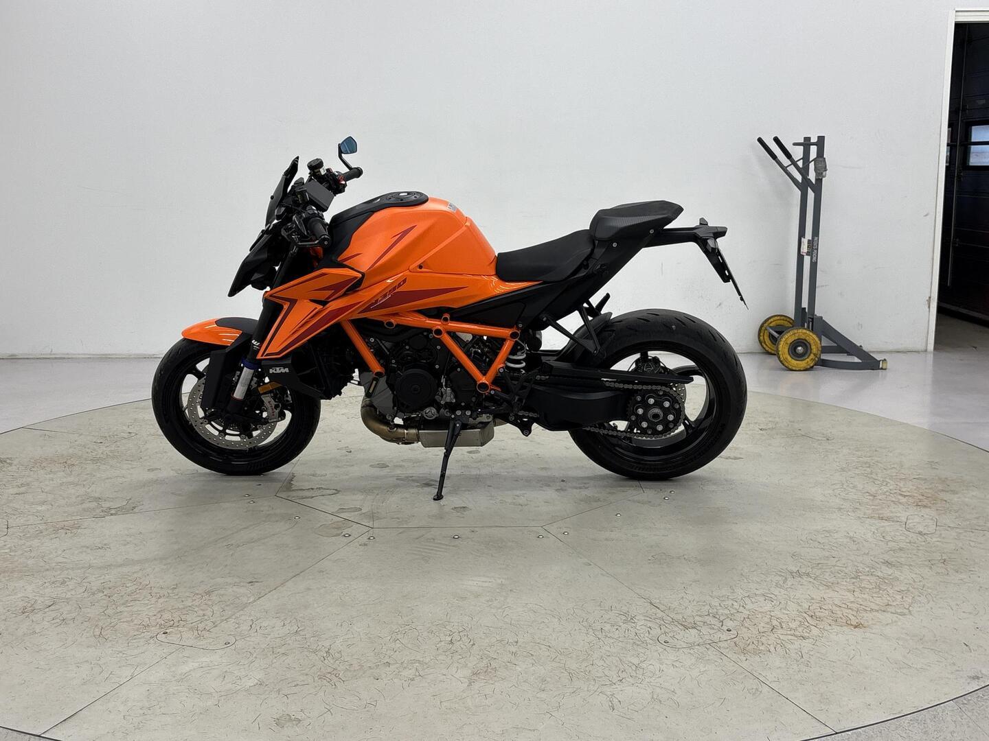 KTM 1390 Super Duke R 2025