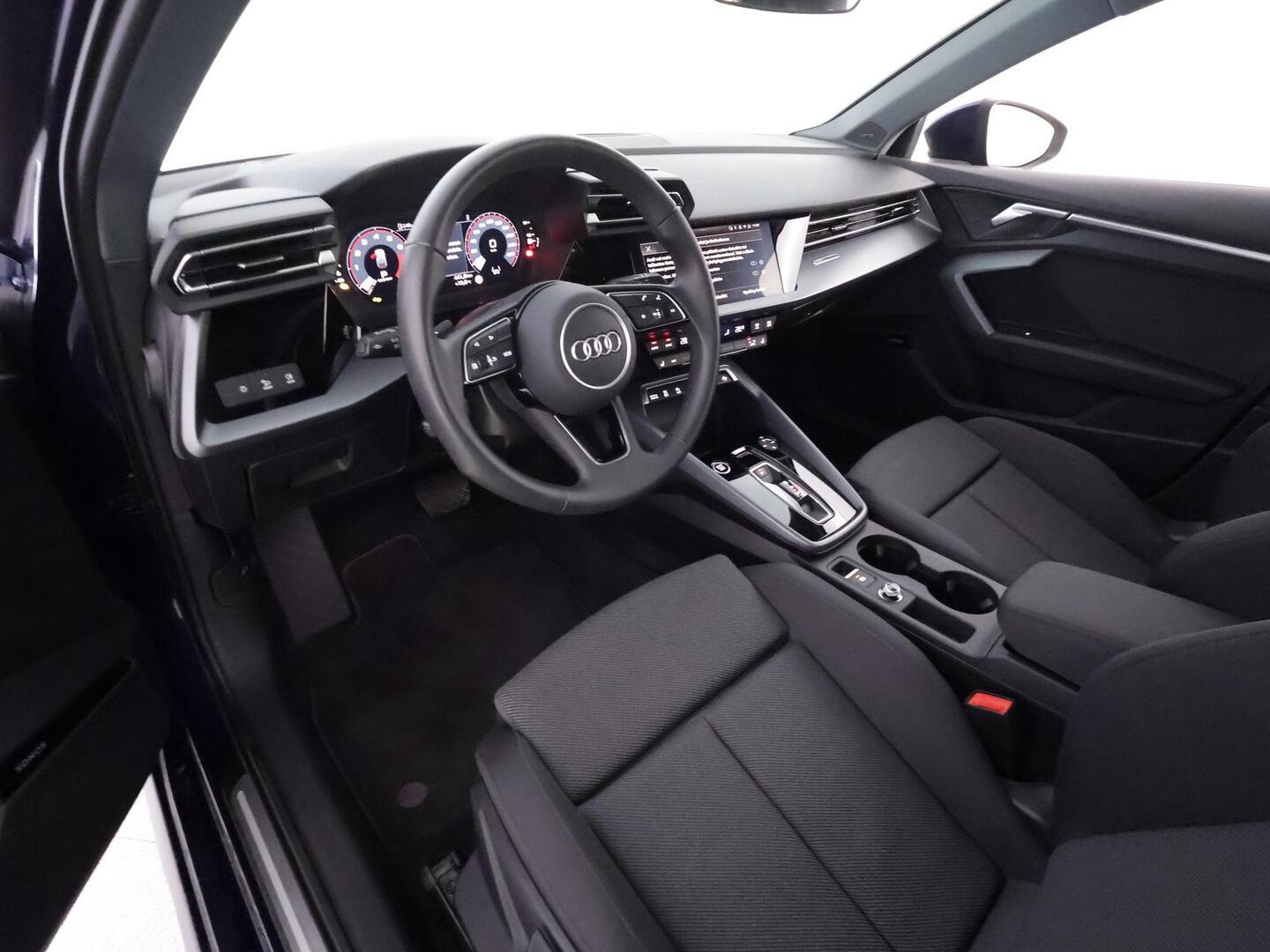 AUDI A3 2025