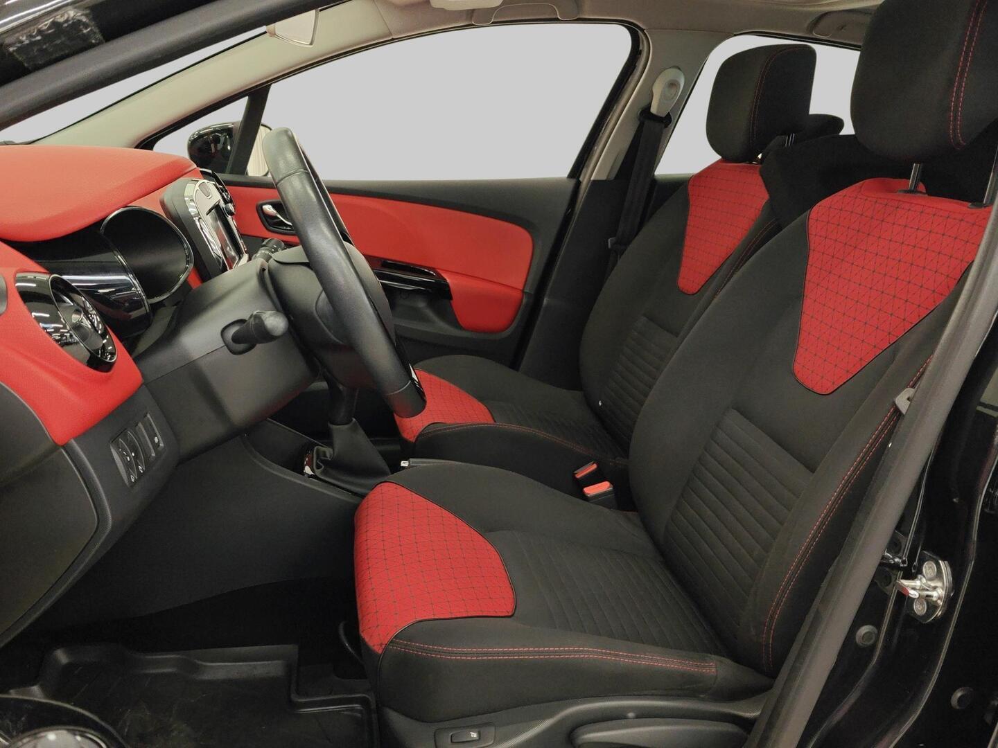RENAULT Clio 2013