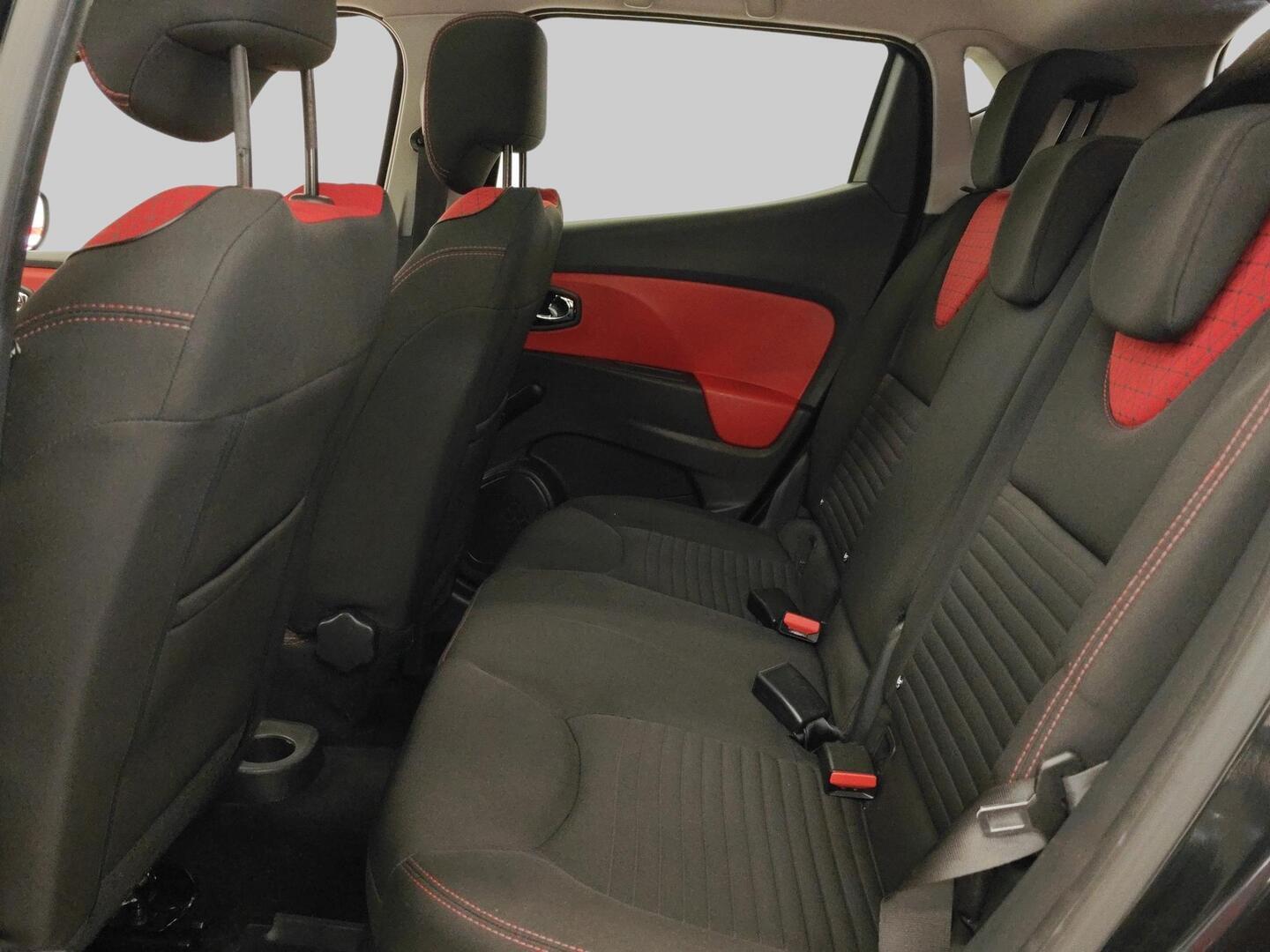 RENAULT Clio 2013