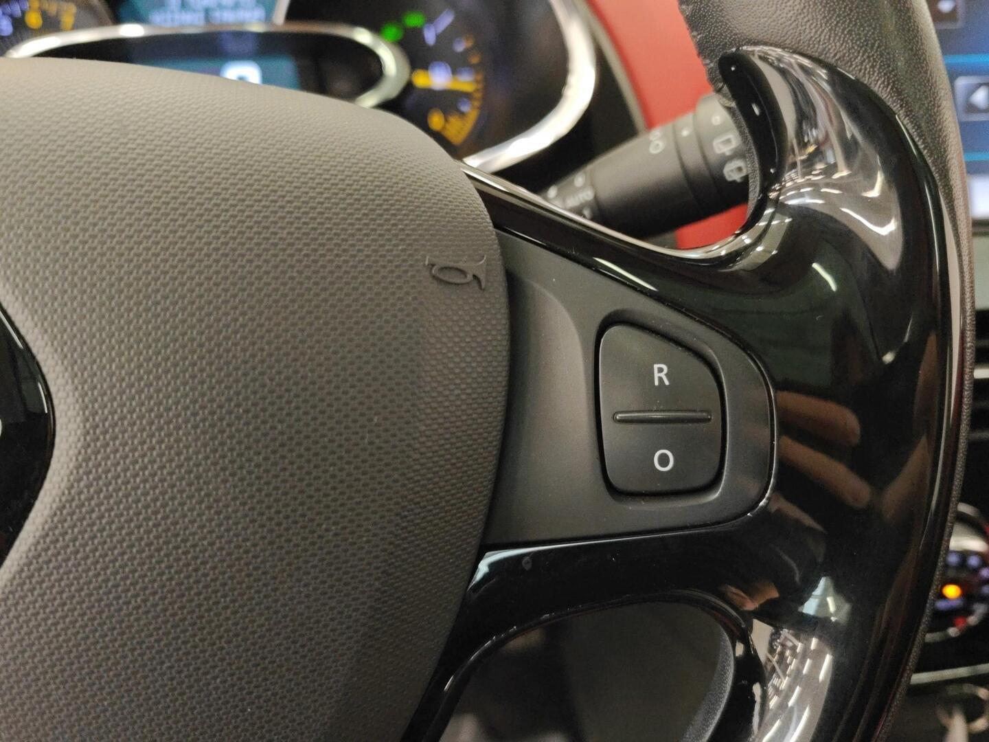 RENAULT Clio 2013
