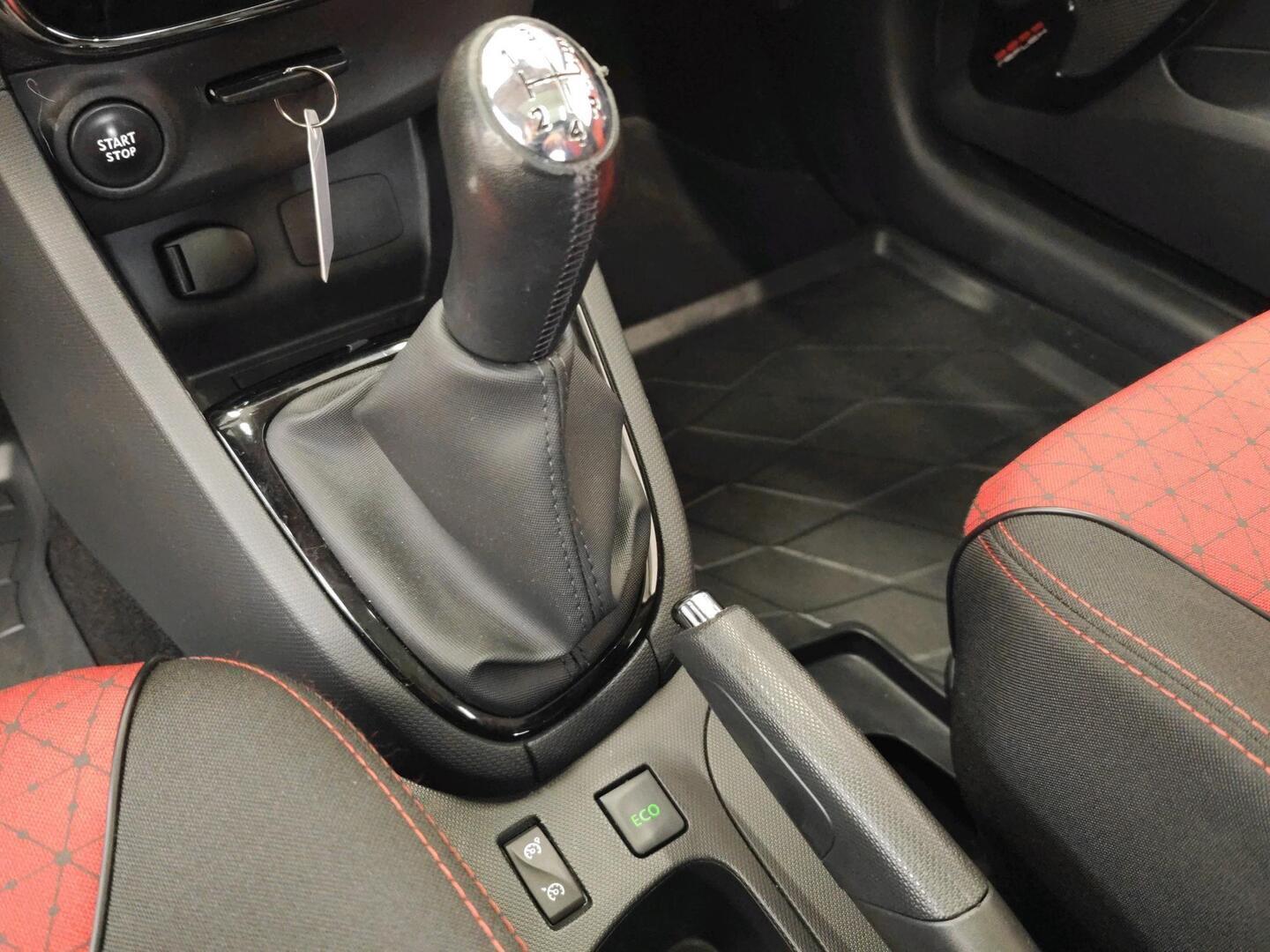 RENAULT Clio 2013
