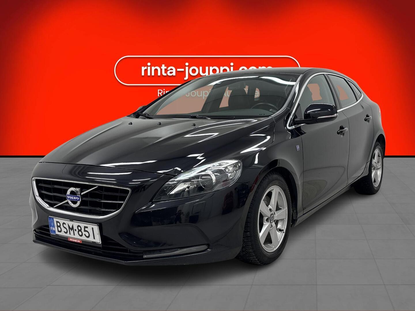 VOLVO V40 2015