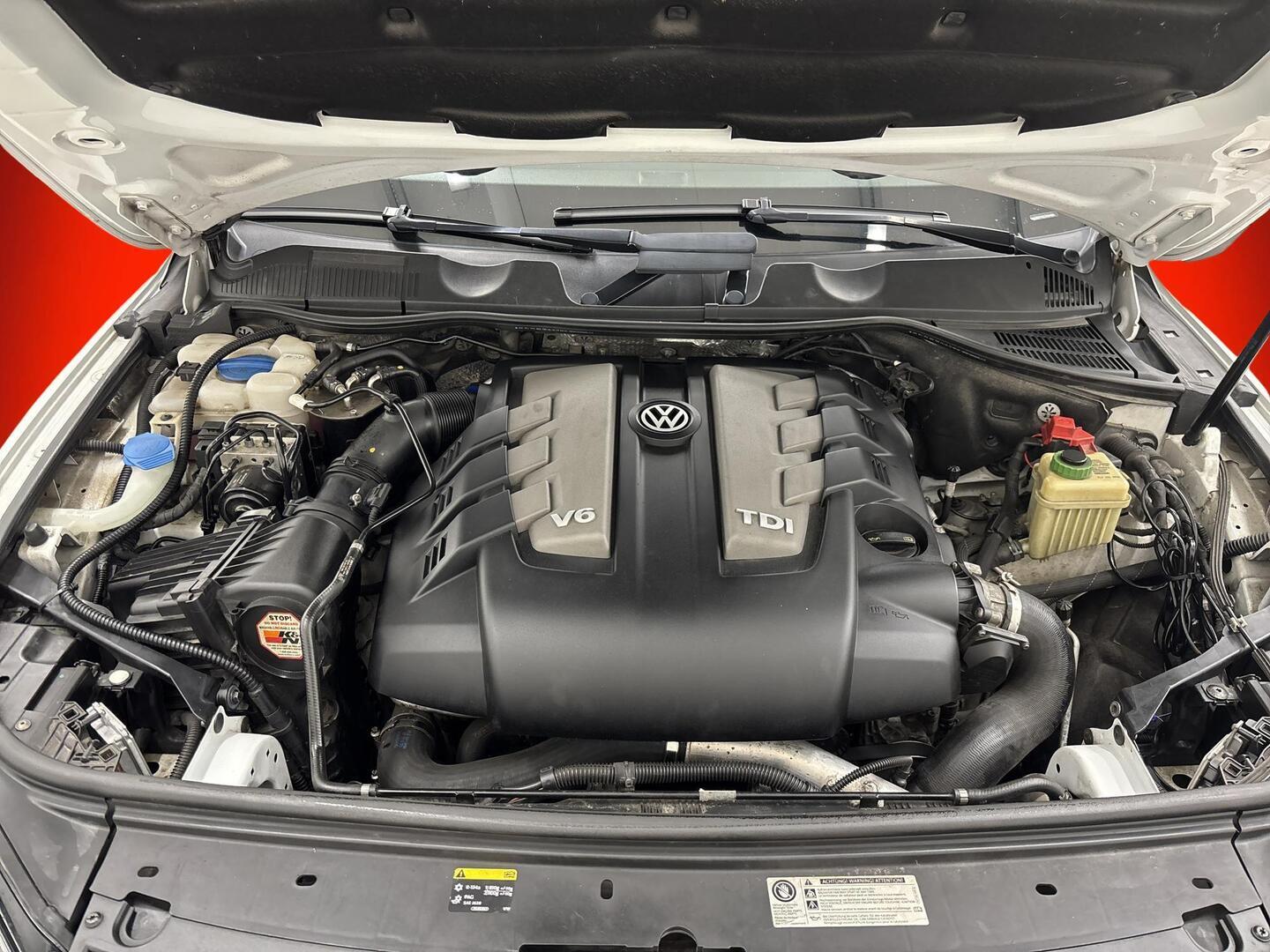 VOLKSWAGEN Touareg 2014